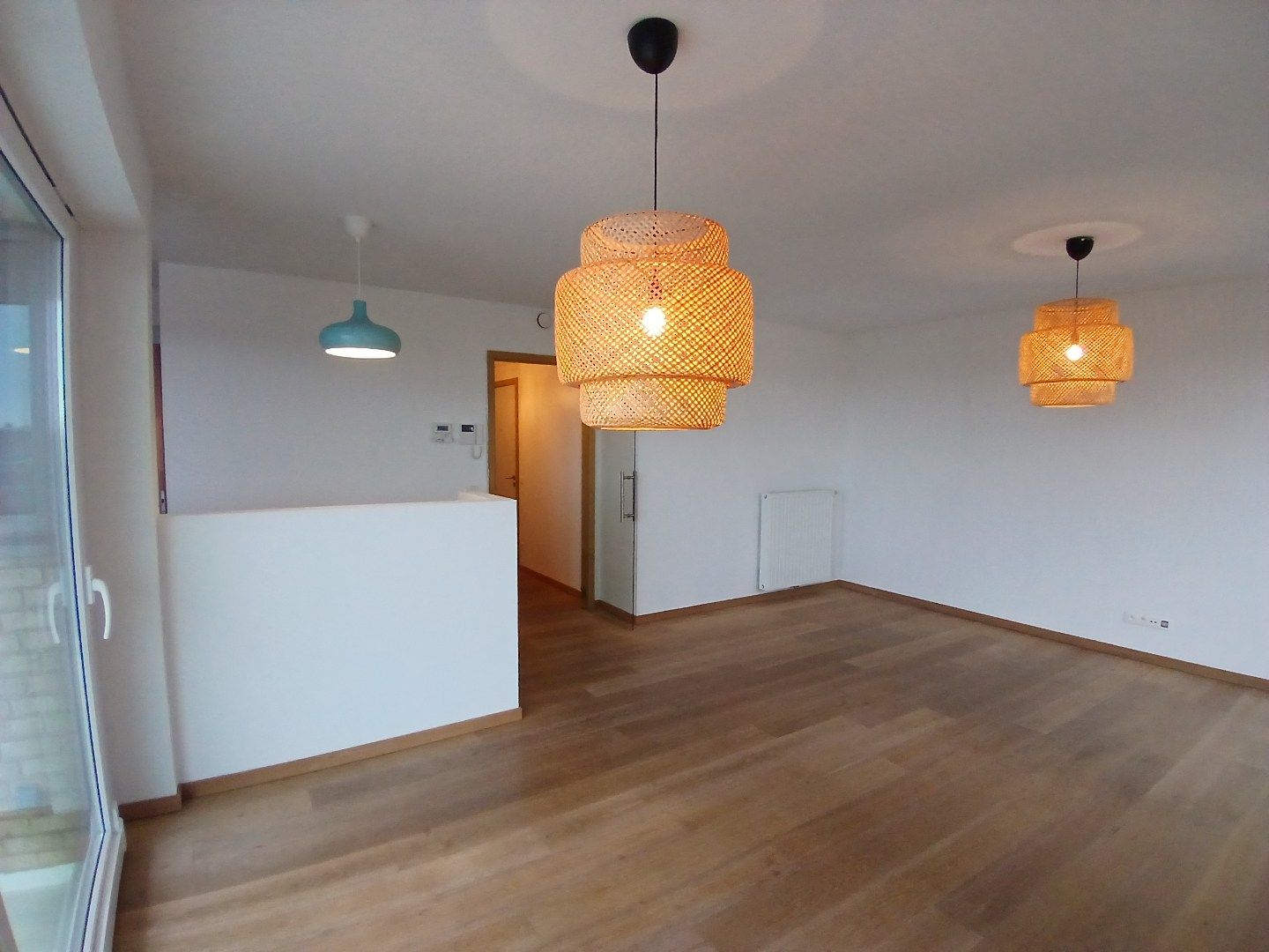 Lichtrijk 2-slpk app met ondergrondse staanplaats foto 2