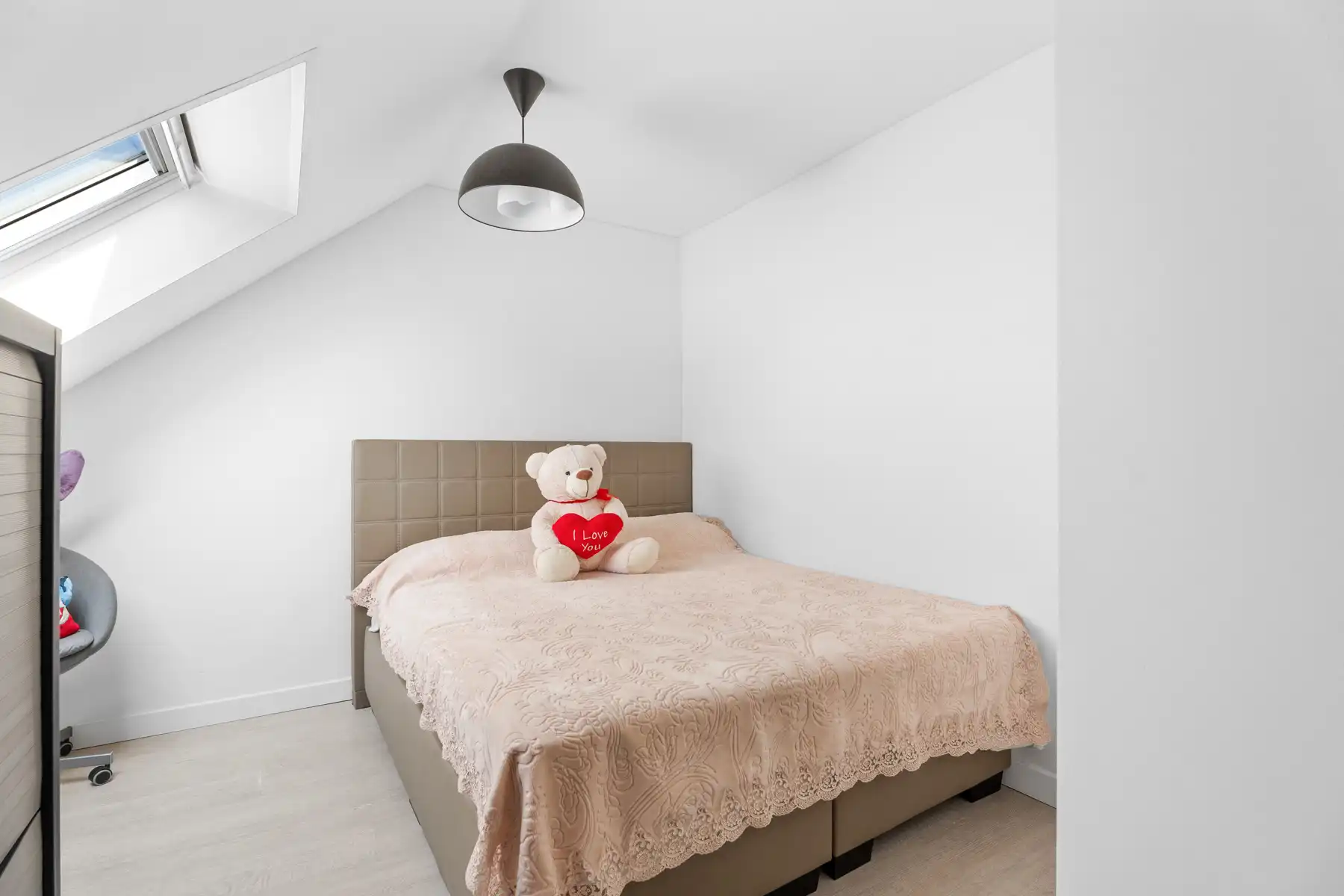 Ruime woning met 4 slaapkamers, instapklaar en energiezuinig foto 12