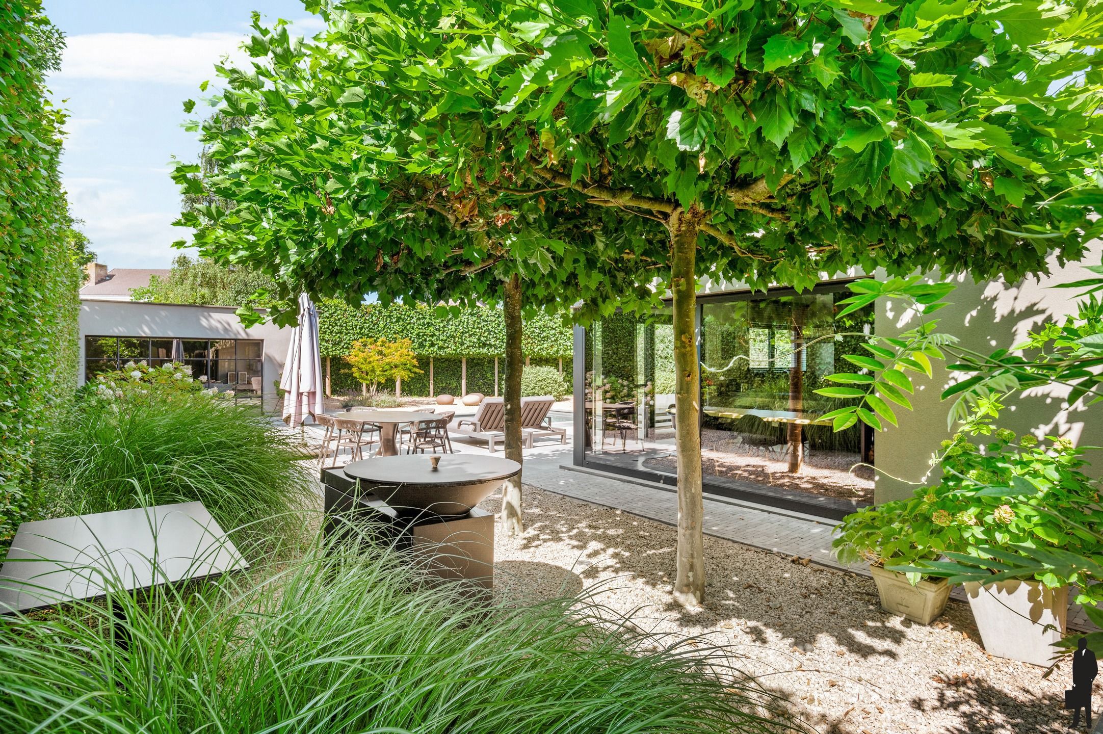 Prachtige familie villa op toplocatie met zwembad en ZW tuin foto 16