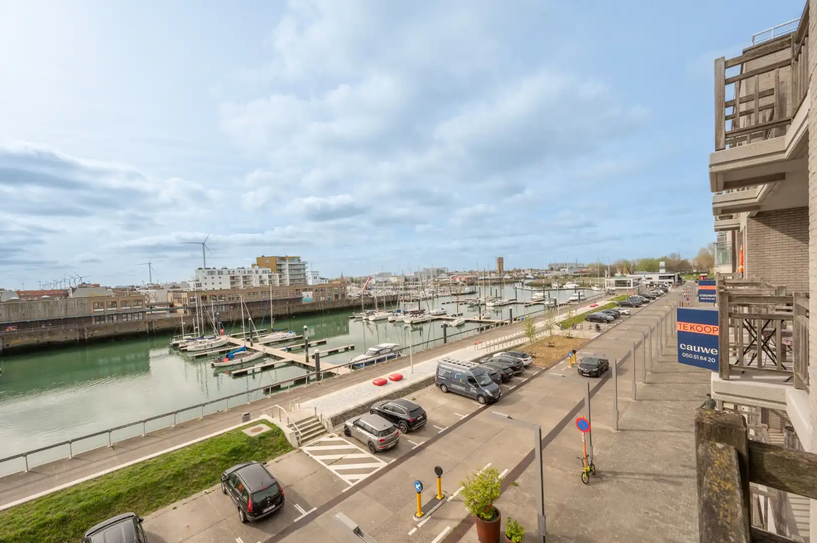 Zonnig appartement met 2 slaapkamers en terras met zicht op de jachthaven foto 7