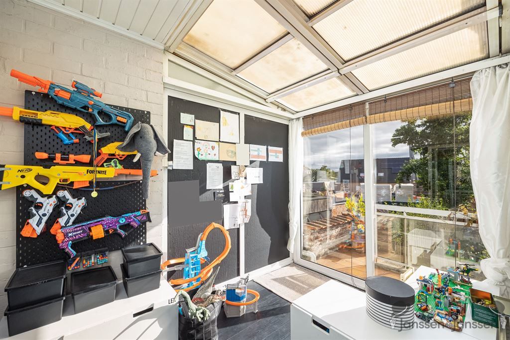 Instapklare woning met gezellige tuin foto 14