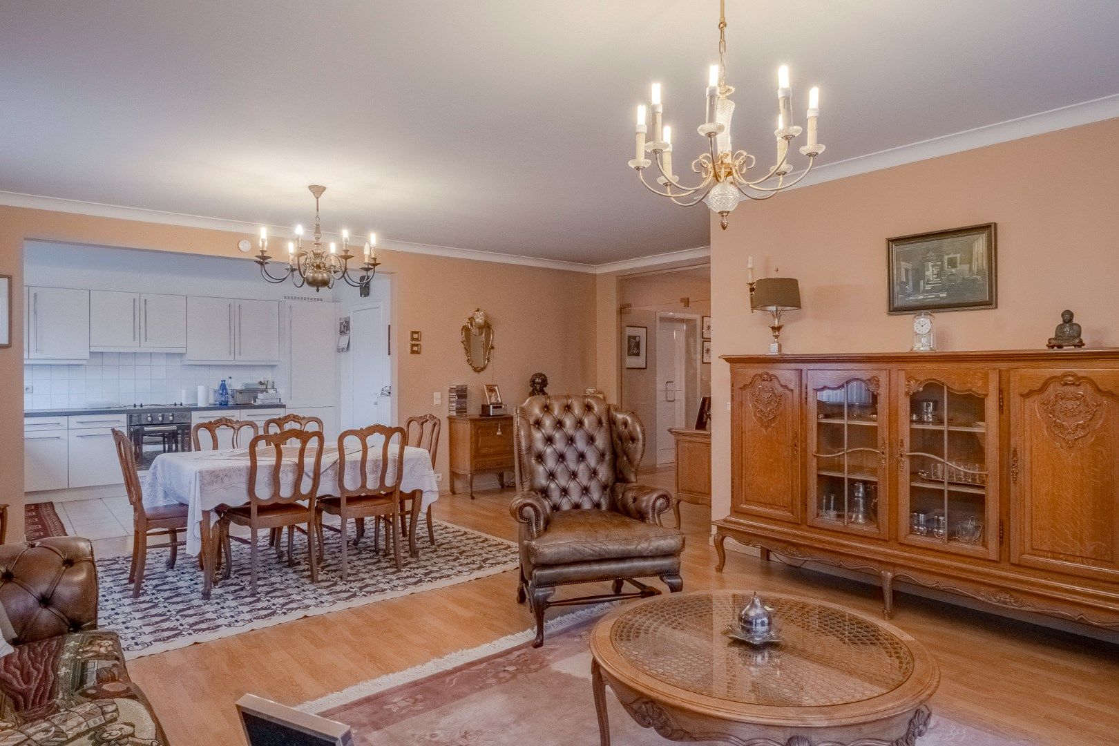 Hoekappartement met drie slaapkamers foto 4