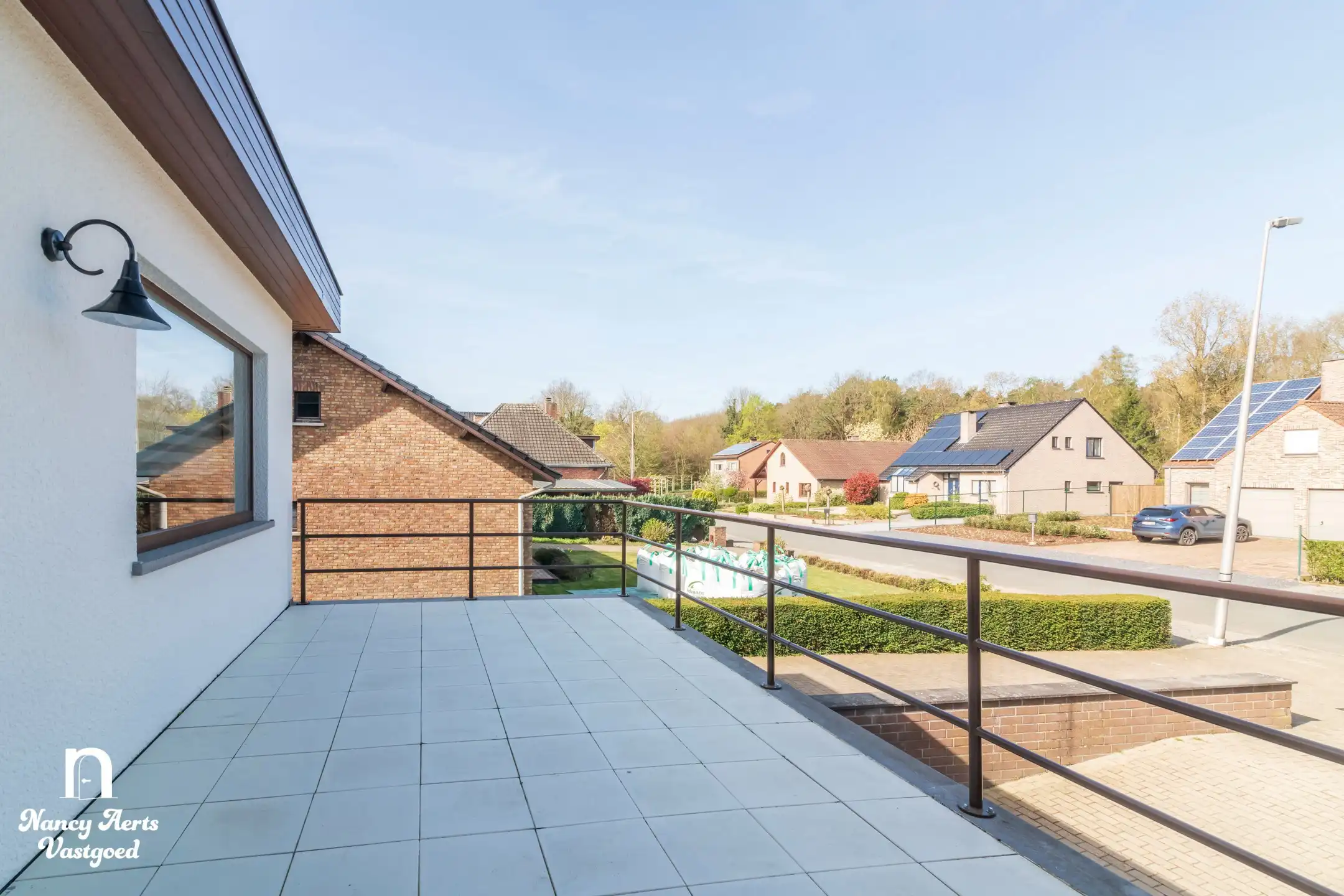 Ruime woning met multifunctionele kelder en prachtige tuin foto 33