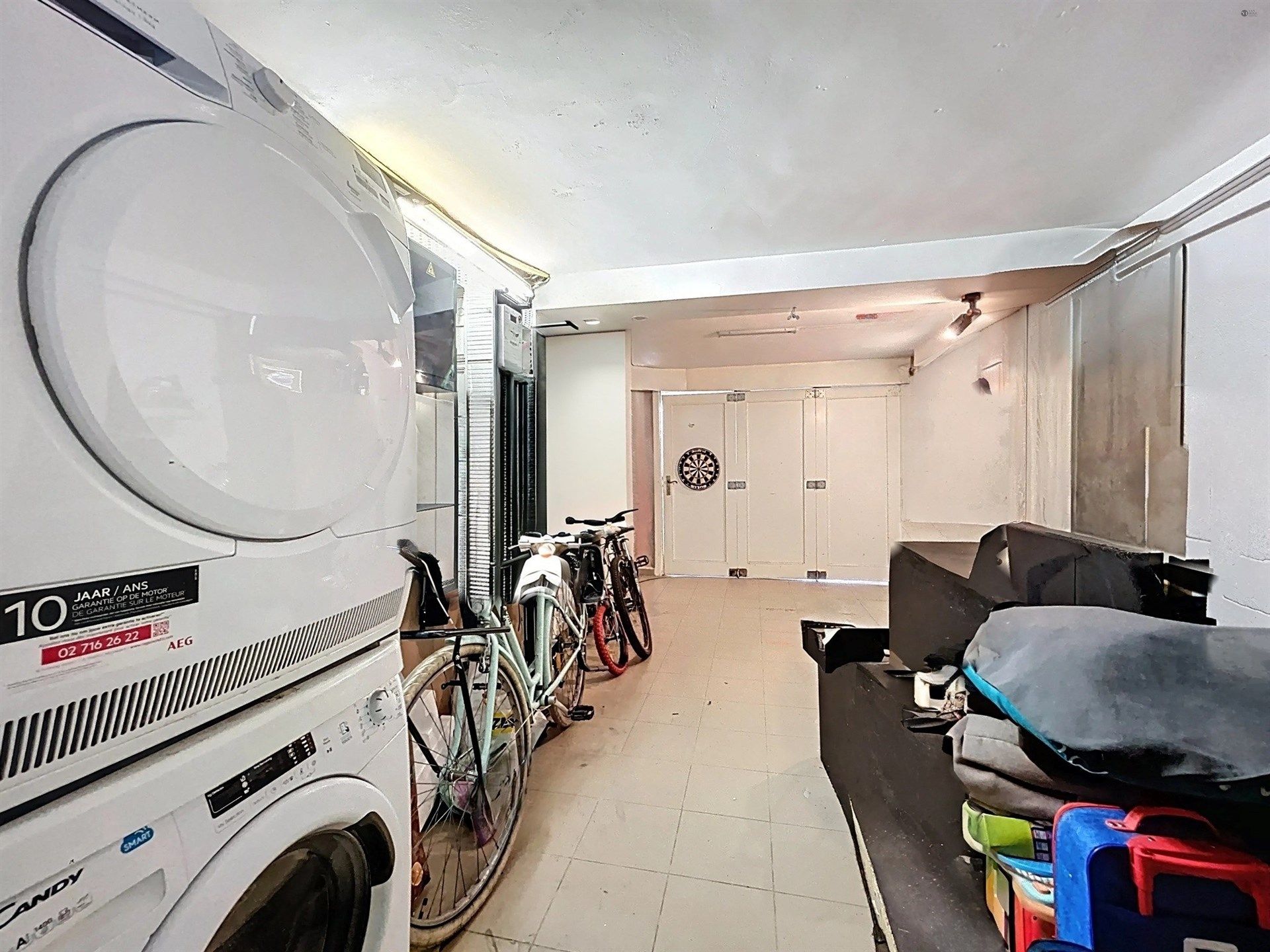 instapklare gezinswoning met 4 slaapkamers, aparte studio en 3 badkamers op perceel van 453m²  foto 22