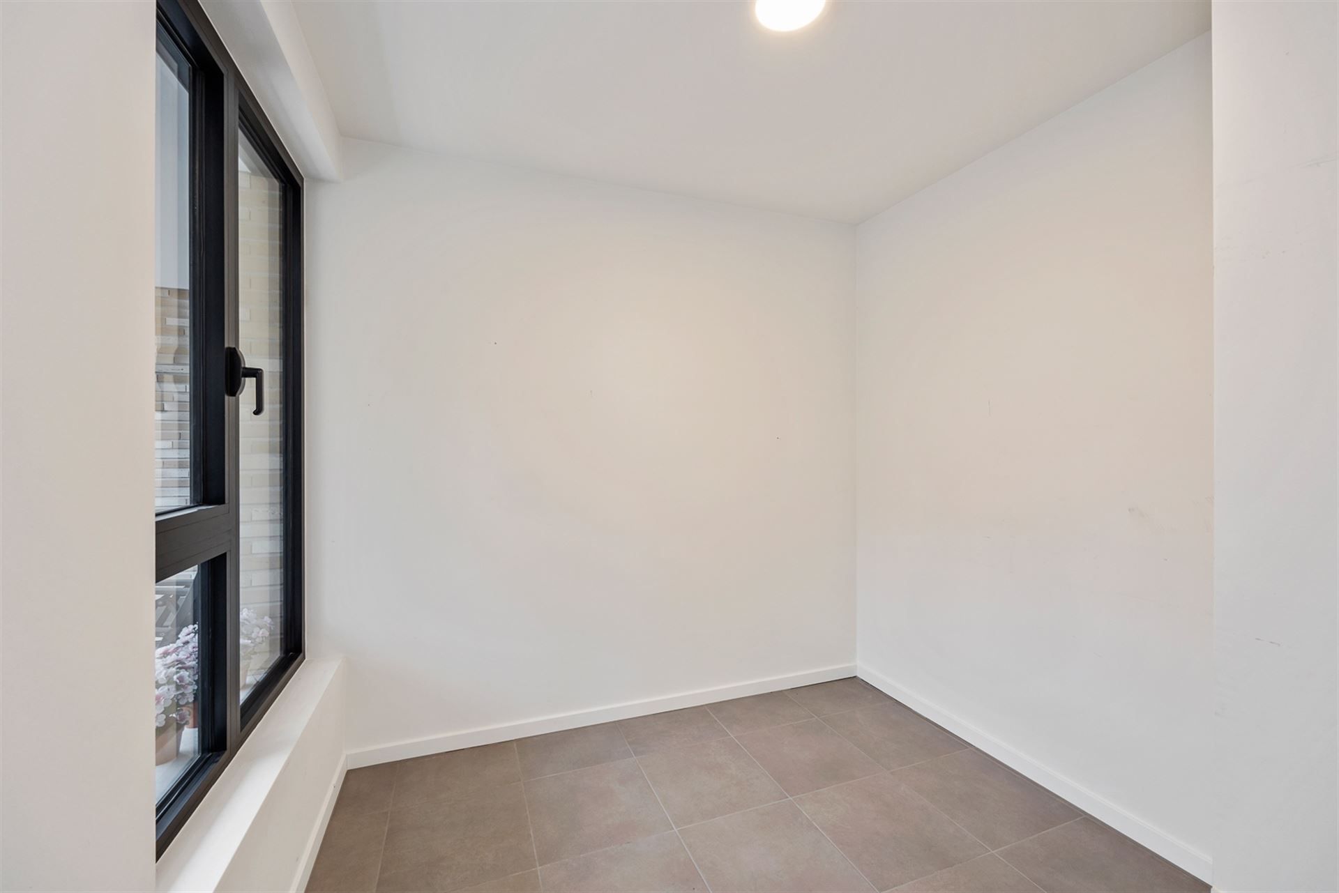 Instapklare Assistentiewoning met Terras In Kontich foto 10