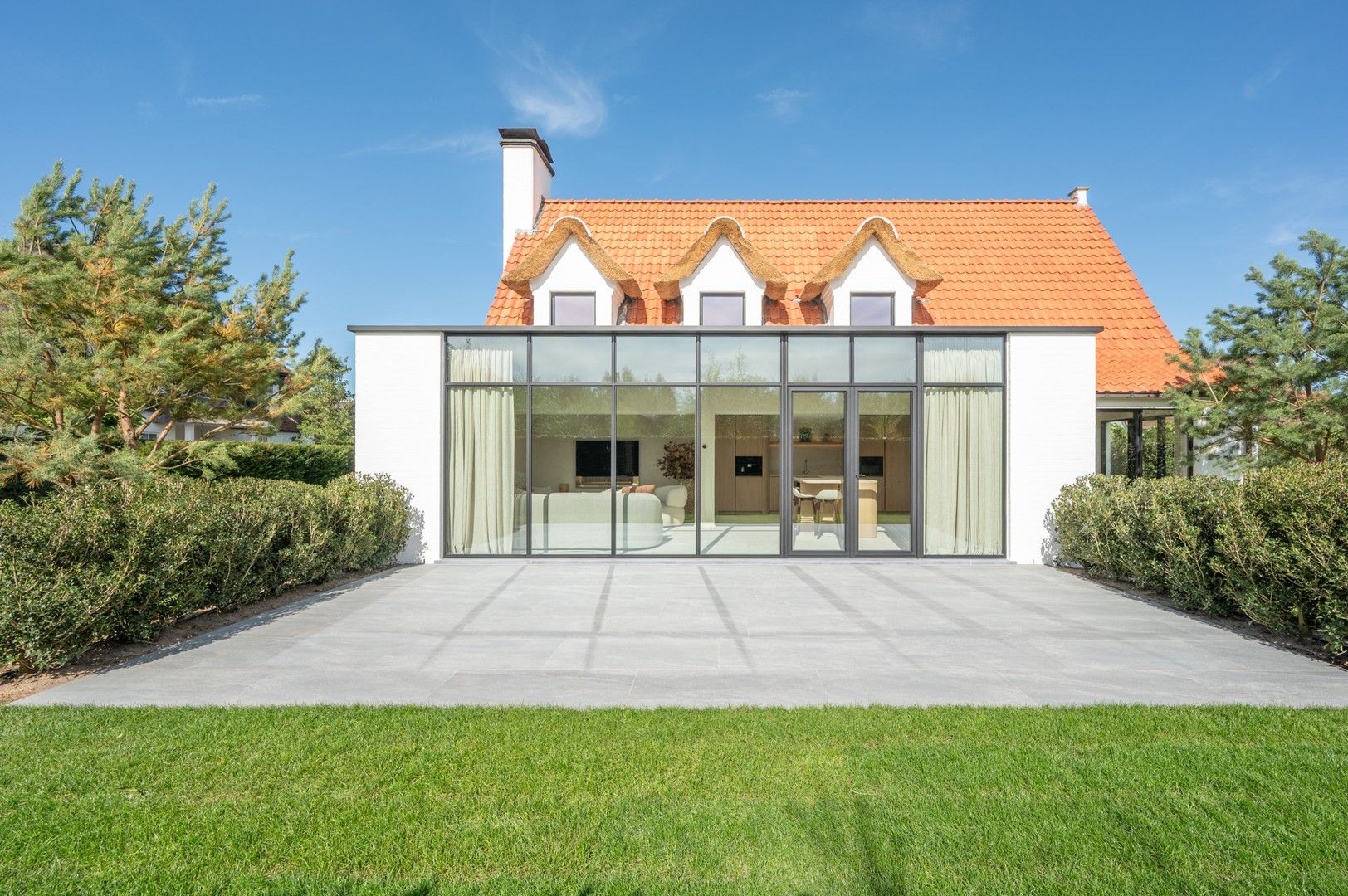 Aan de rand van het Zoute, vlakbij de Royal Zoute Golf Club: charmante villa in typische Zoute-stijl. foto 13