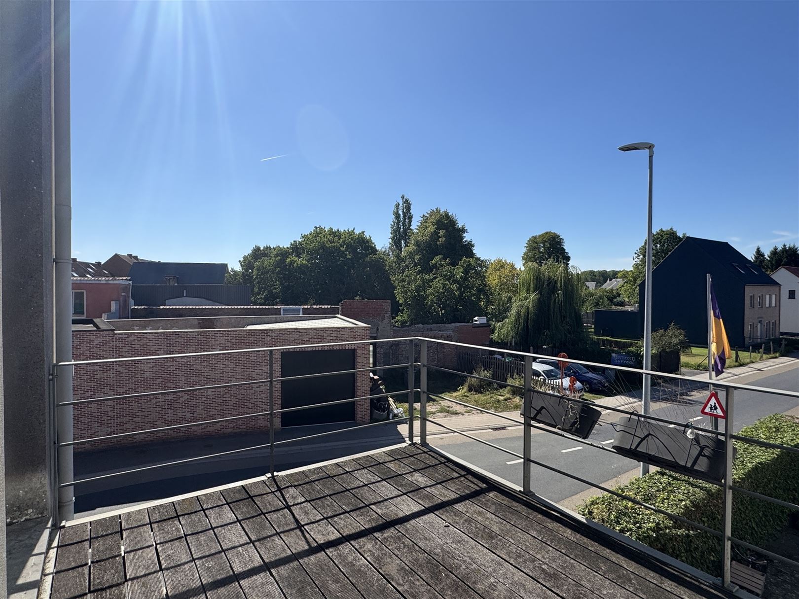 Ruime stapelwoning met 2 slaapkamers en garage foto 5