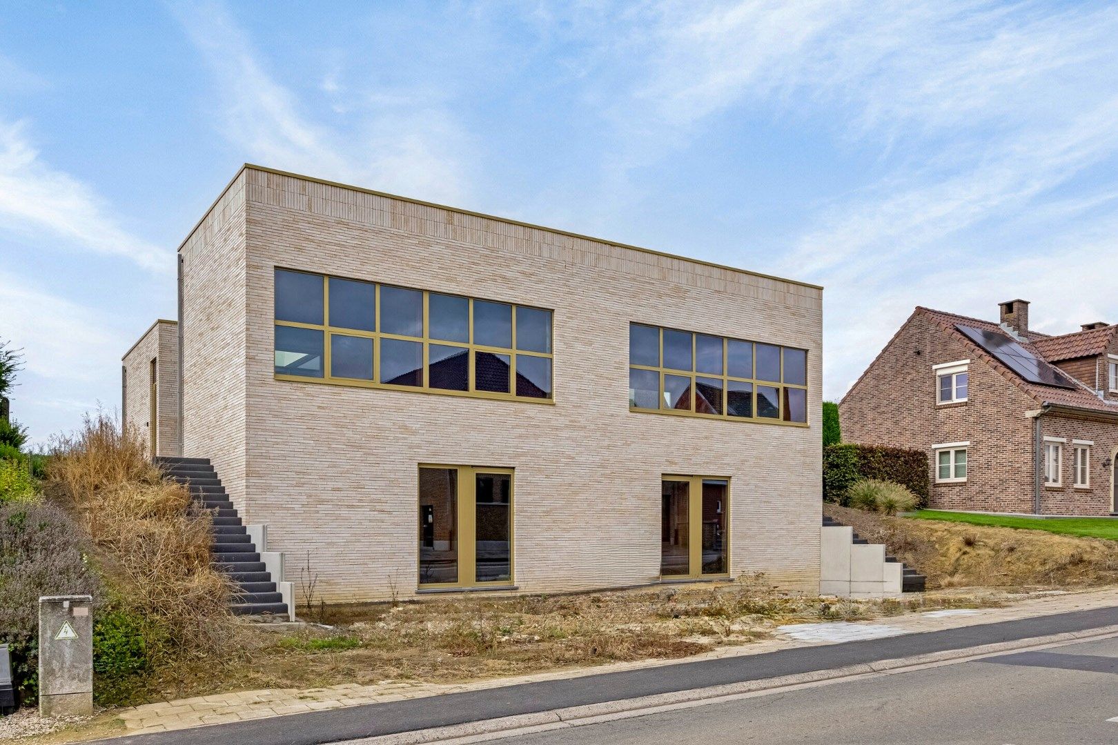 Lichtrijke cascowoning met 3 slpk te Oetingen foto 1