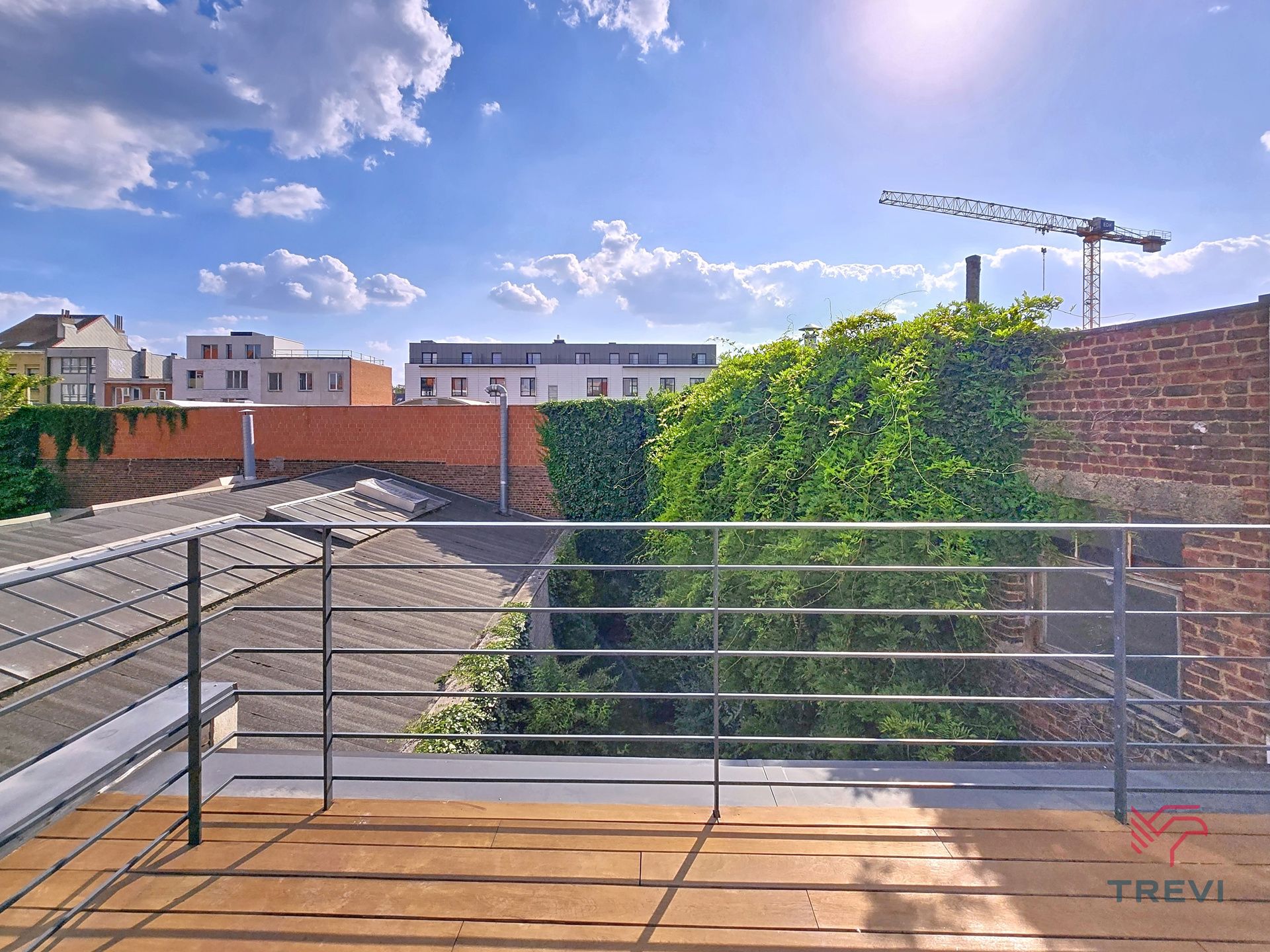 Ruim huis van ± 240 m², ideaal voor een woongroep foto 12