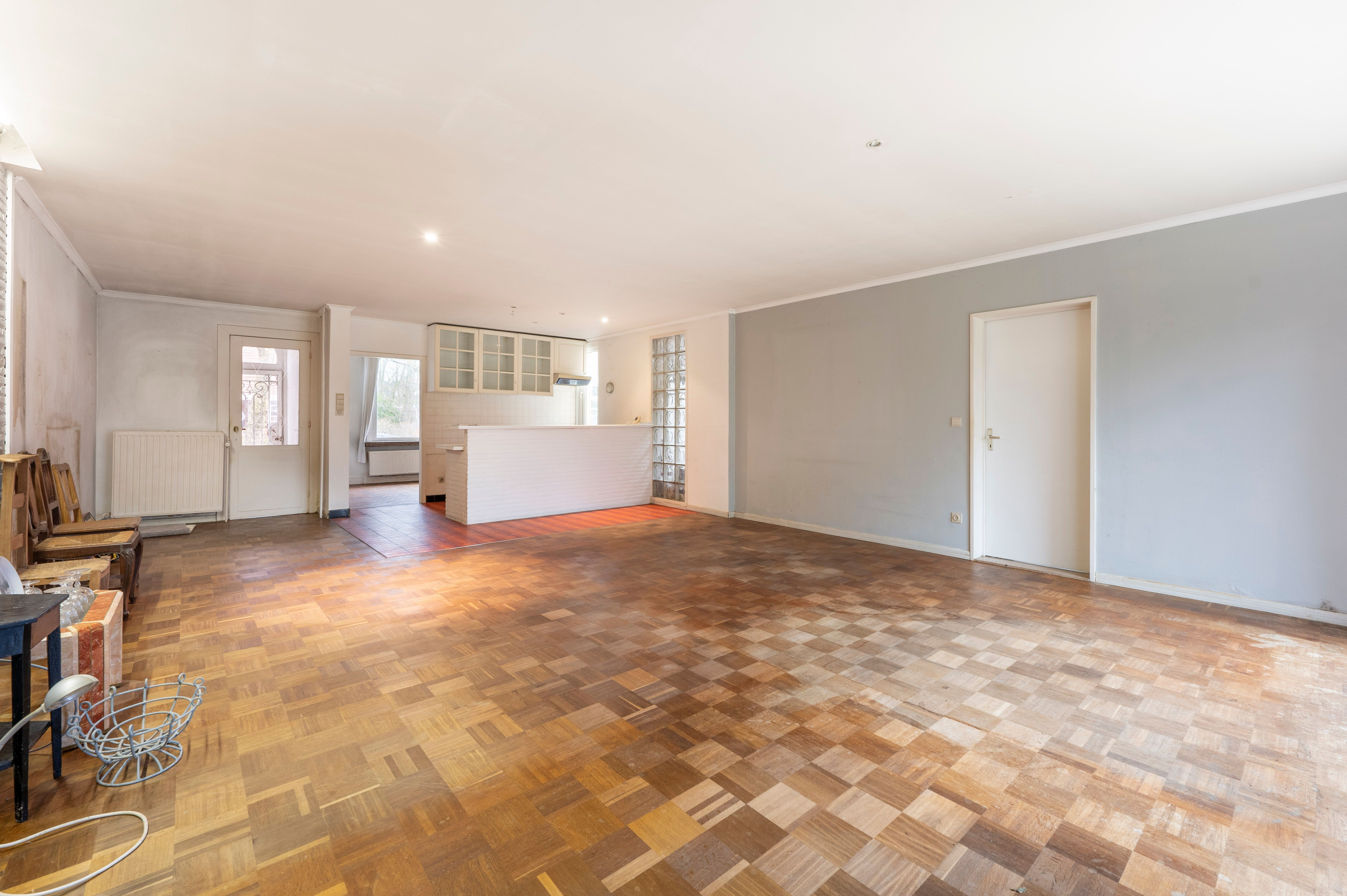 Unieke renovatiewoning in het gezellige Mariaburg-Ekeren! foto 6