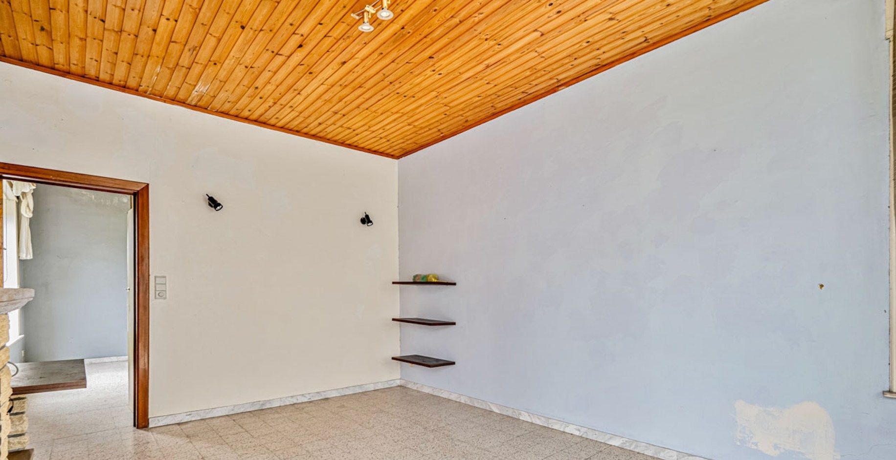 Twee te renoveren woningen onder 1 dak foto 12