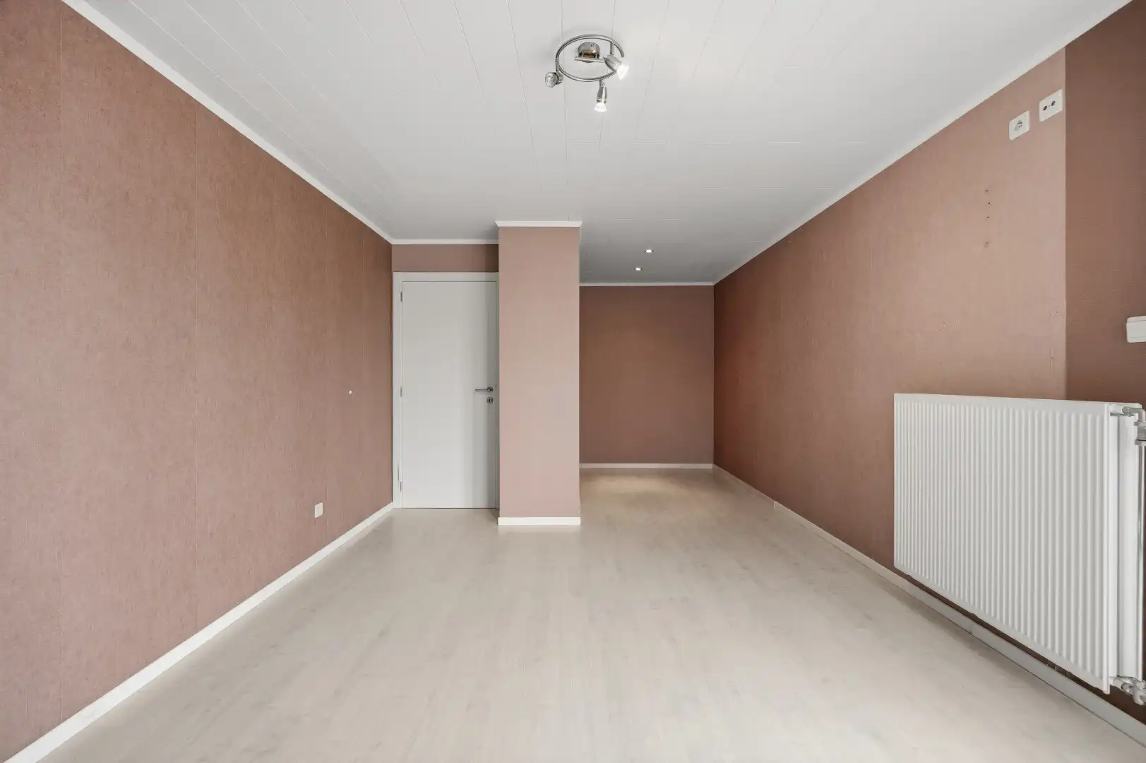 Instapklare OB (2006) met grote garage en 3 slpks foto 20