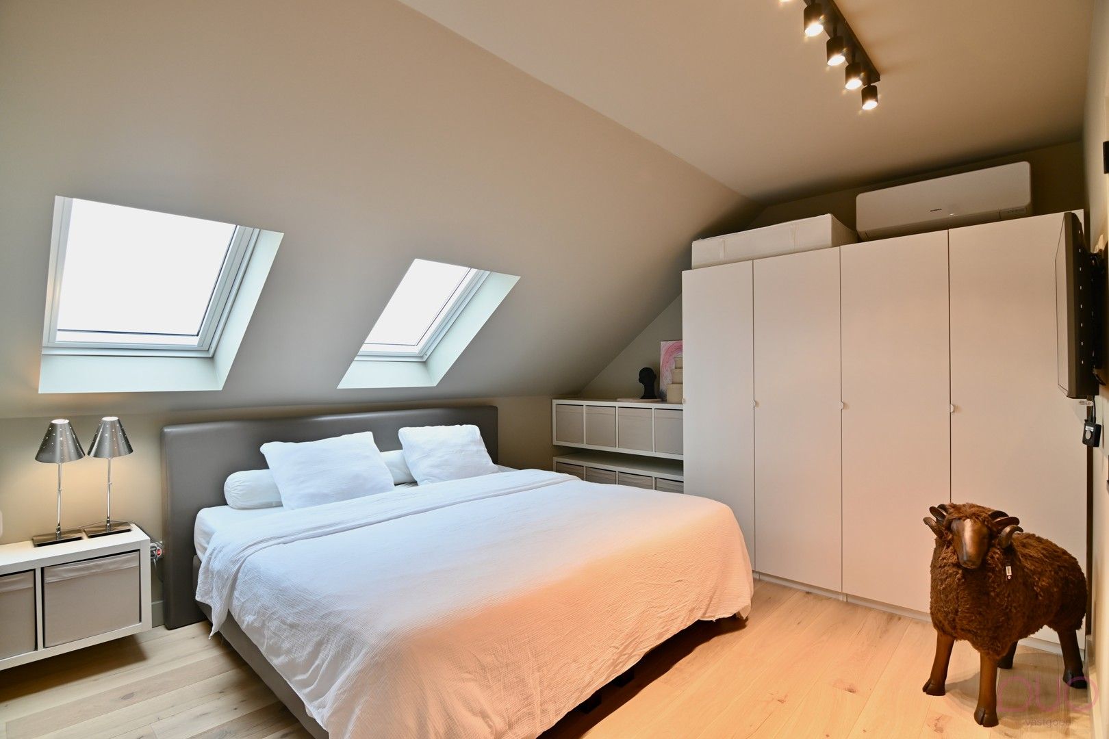 Instapklare, volledig gerenoveerde designwoning – inclusief inboedel aan meerprijs foto 17