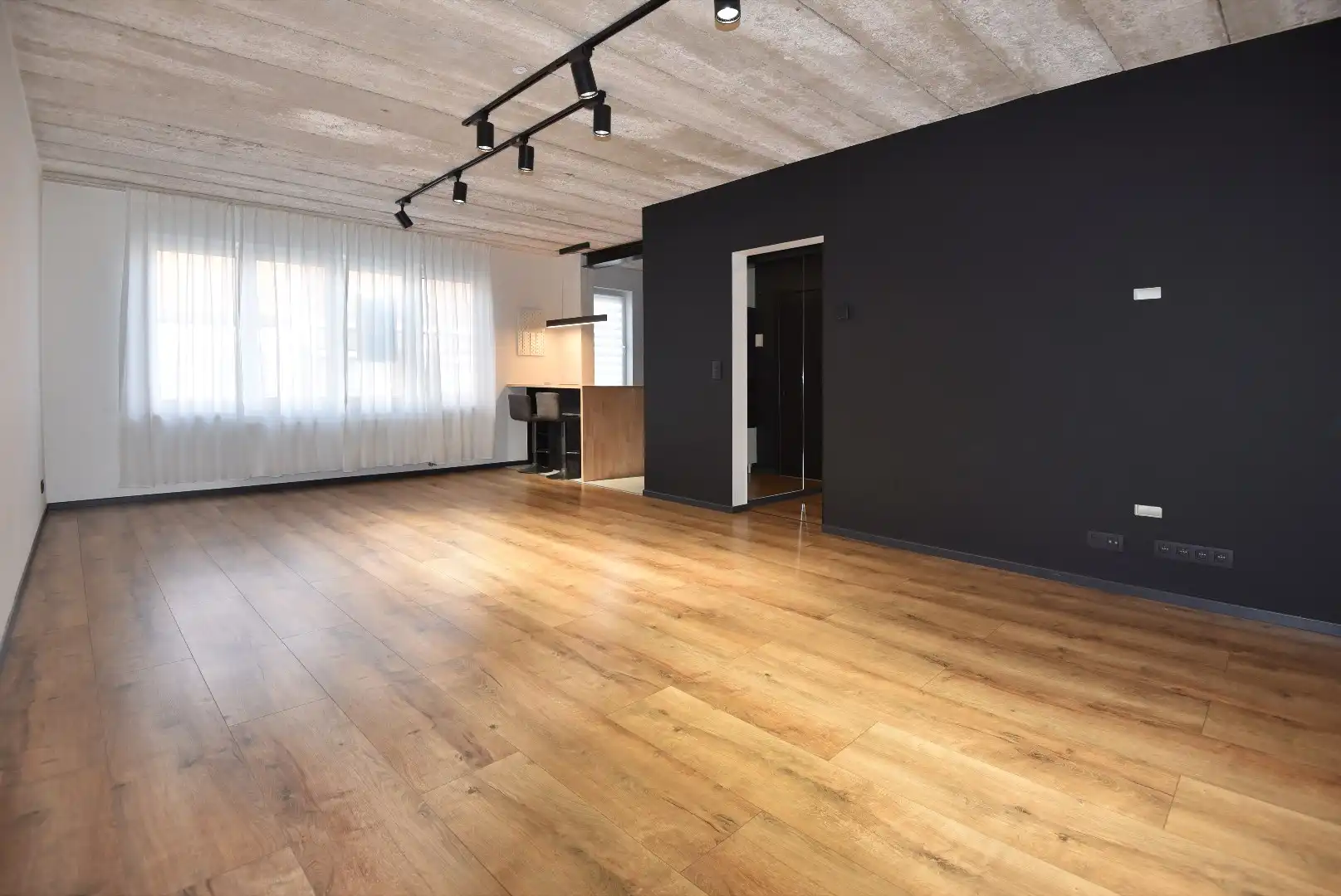 Appartement met 2 slpks en garage te Eeklo foto 2