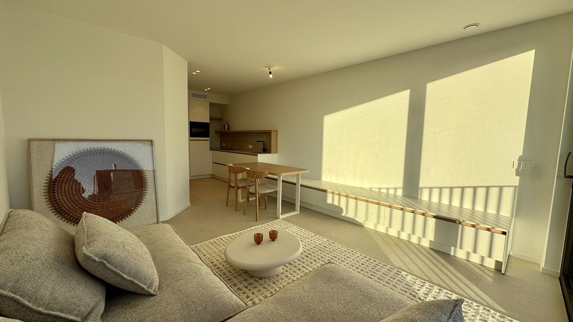 Prachtig nieuwbouw appartement met zijdelings zeezicht in het centrum van Knokke. foto 2