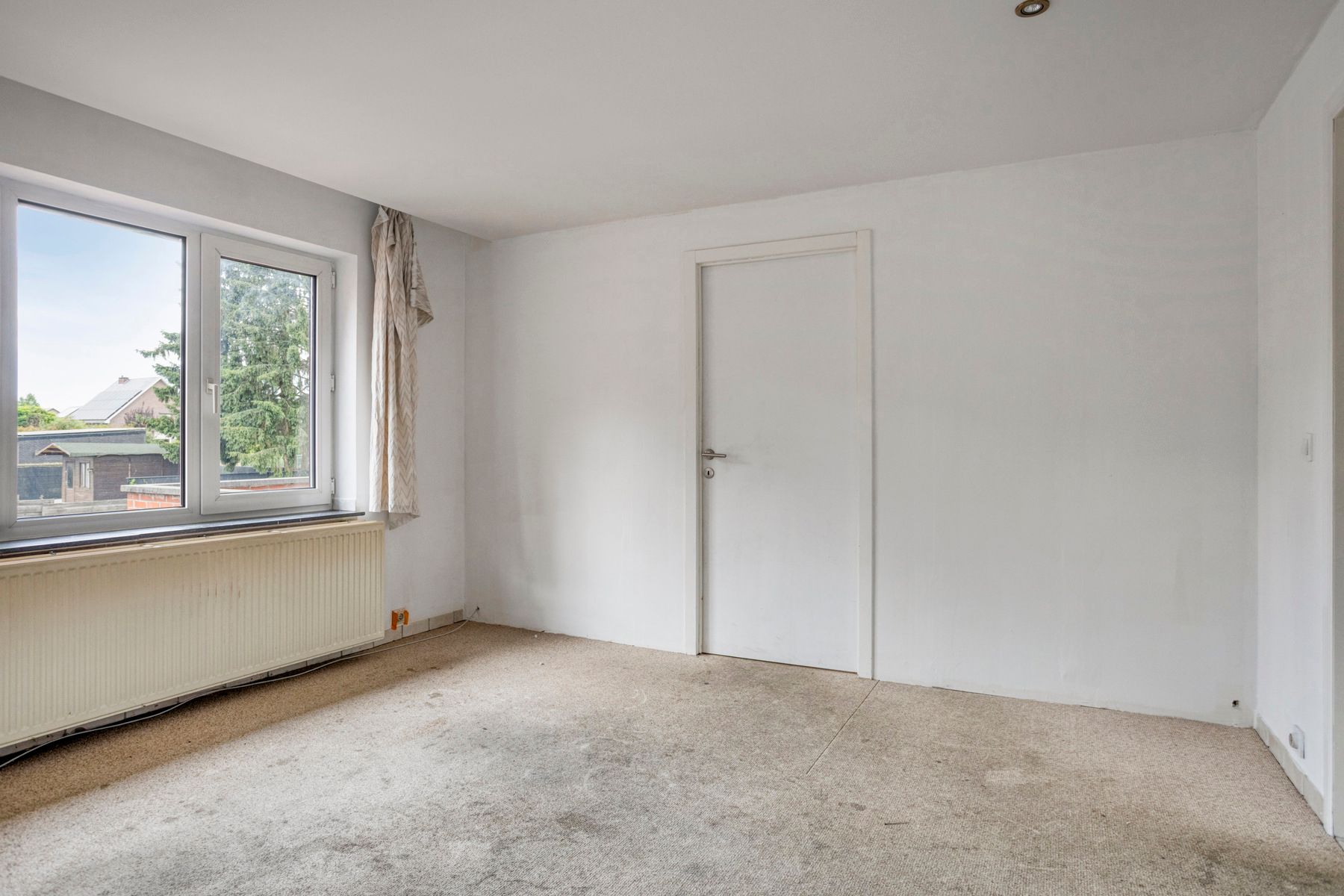 Ruime woning in Meeswijk foto 7