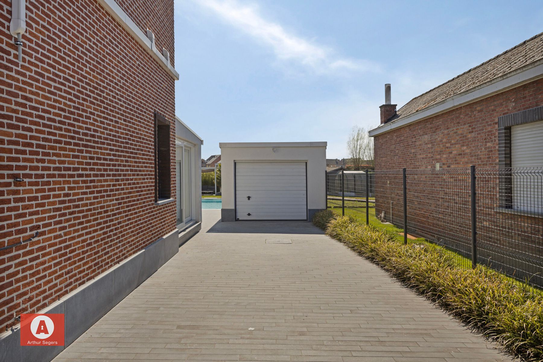 Energiezuinige woning met zwembad en zuidgerichte tuin foto 26