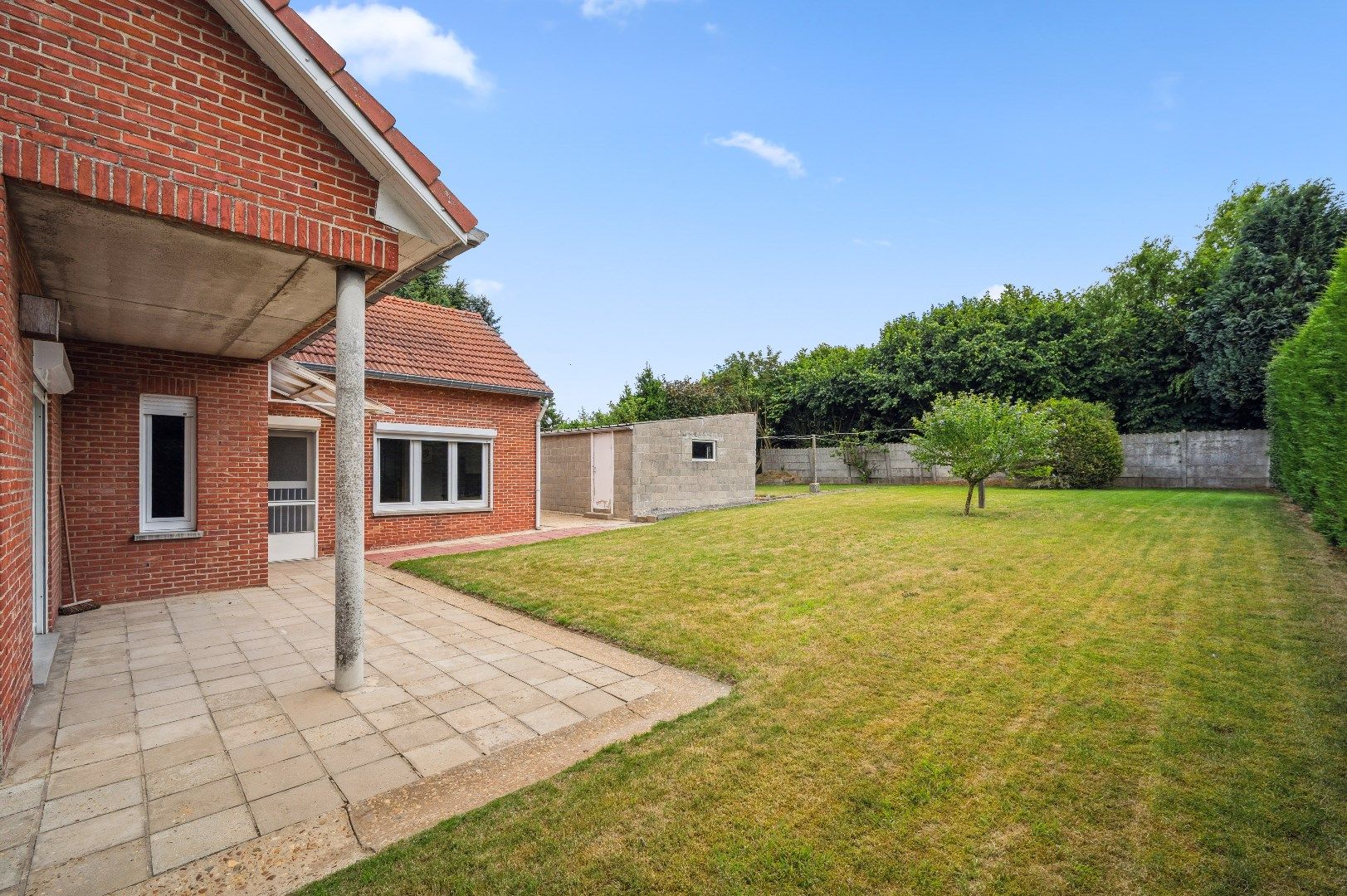Ruime open bebouwing met tuin, terras, garage en 3 slaapkamers in Wange foto 19