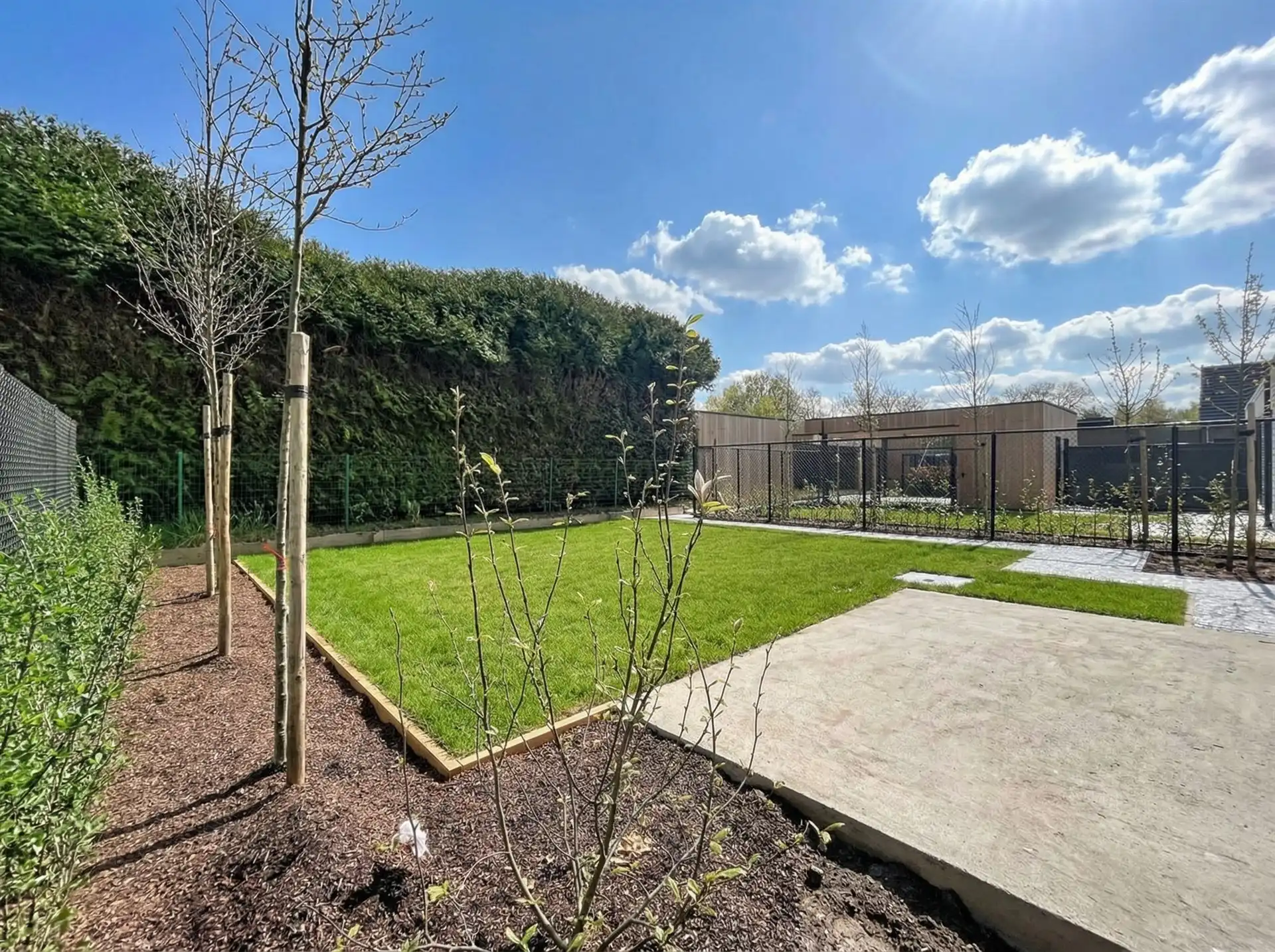 Nieuwbouwappartement met 3 slaapkamers en tuin! foto 13