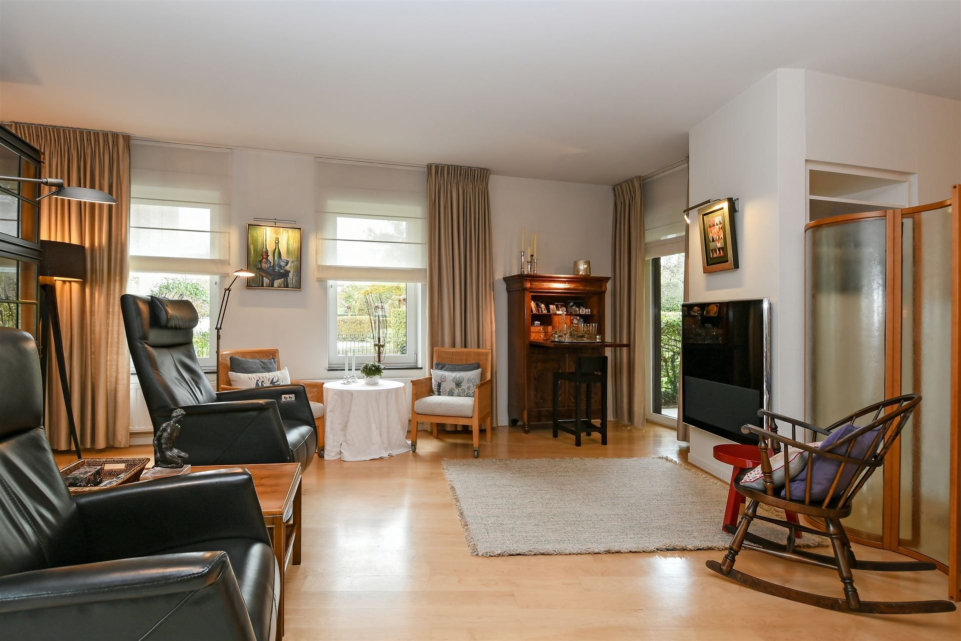 Luxueus en instapklaar appartement met 3 terrassen en ondergrondse garagebox in residentie “Leemhoek III” te Maaseik. foto 15