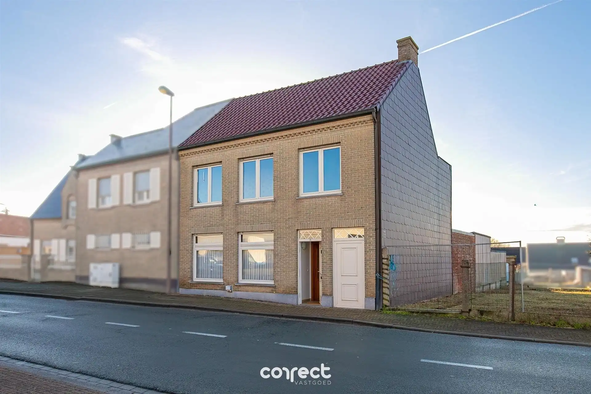 Ruime woning met garage. foto 14