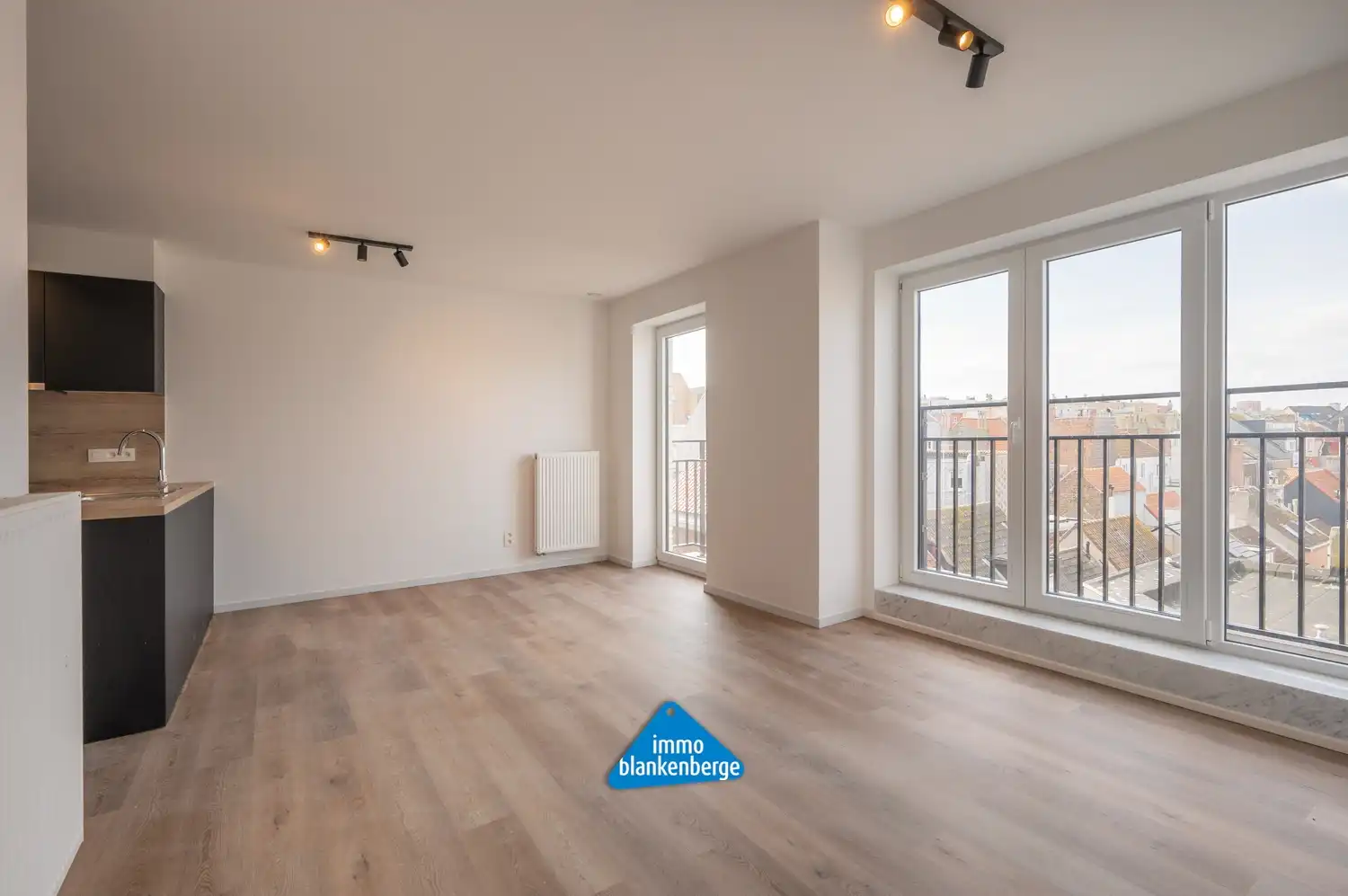 Volledig afgewerkt appartement met 1 slaapkamer foto 3