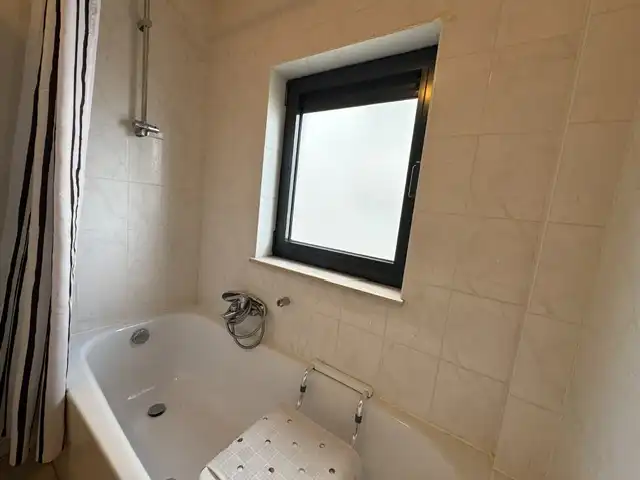 Zeer ruim 2 slpk appartement te huur in Westende dorp! foto 10