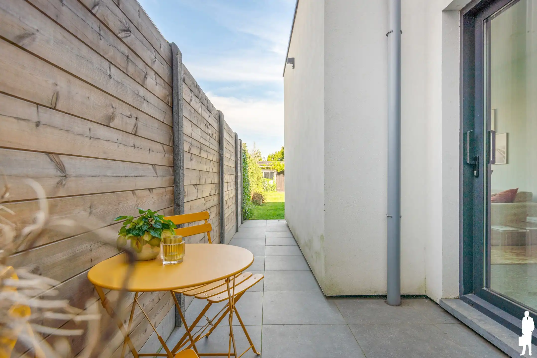 Smaakvol gerenoveerde woning met 3 slaapkamers en mooie tuin foto 14