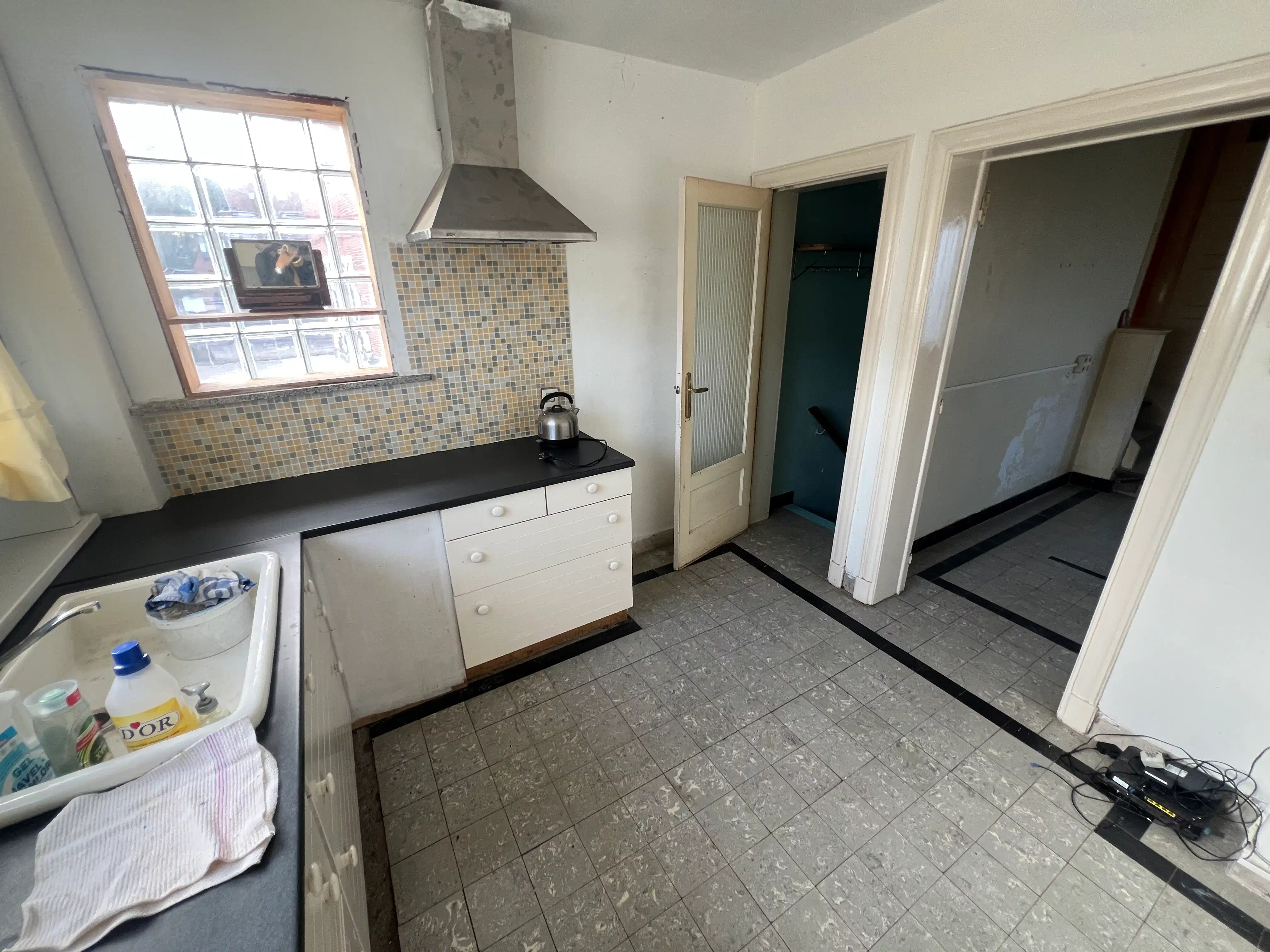 Halfopen bebouwing met zonnige tuin foto 7