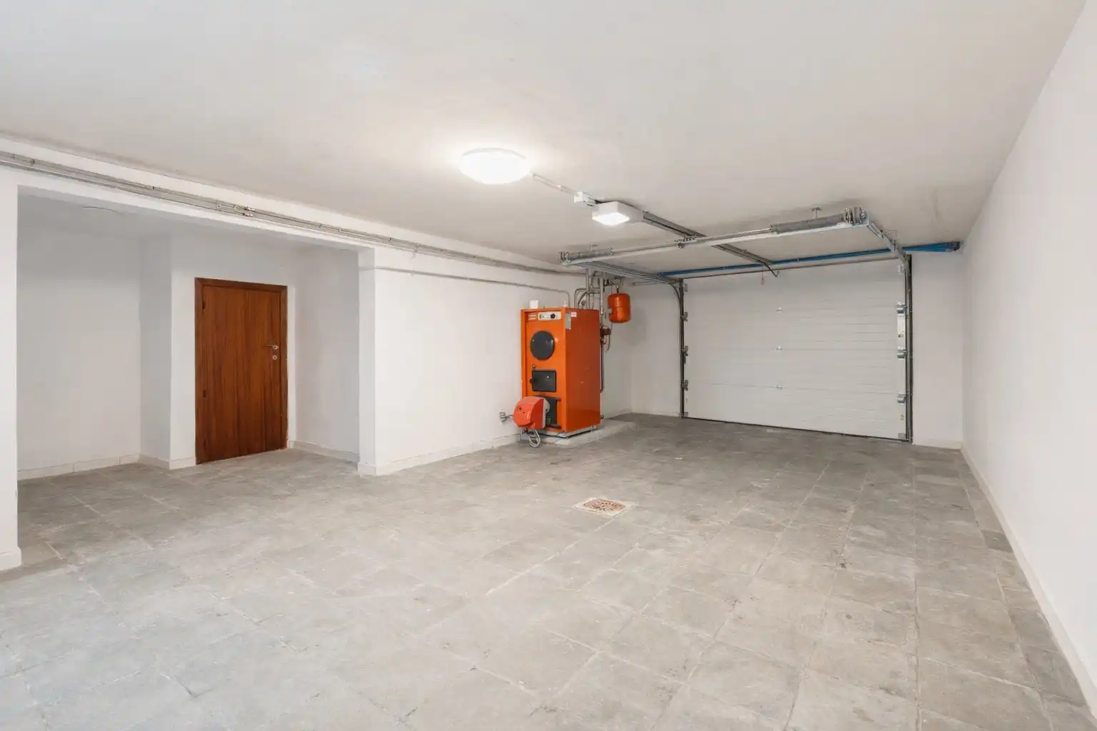 Gerenoveerde bel-étage met 3 slaapkamers en ruime garage foto 17