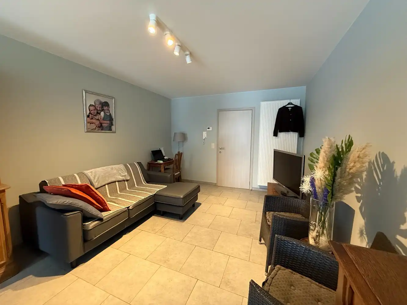 GELIJKVLOERSAPPARTEMENT I 1 SLPK I STAANPLAATS foto 2