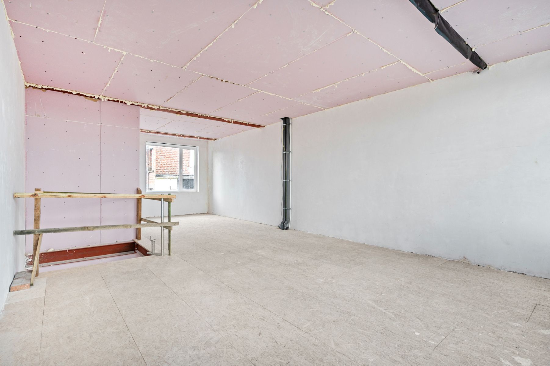 Ruim casco duplex appartement met terras op Vetten Osplein foto 14