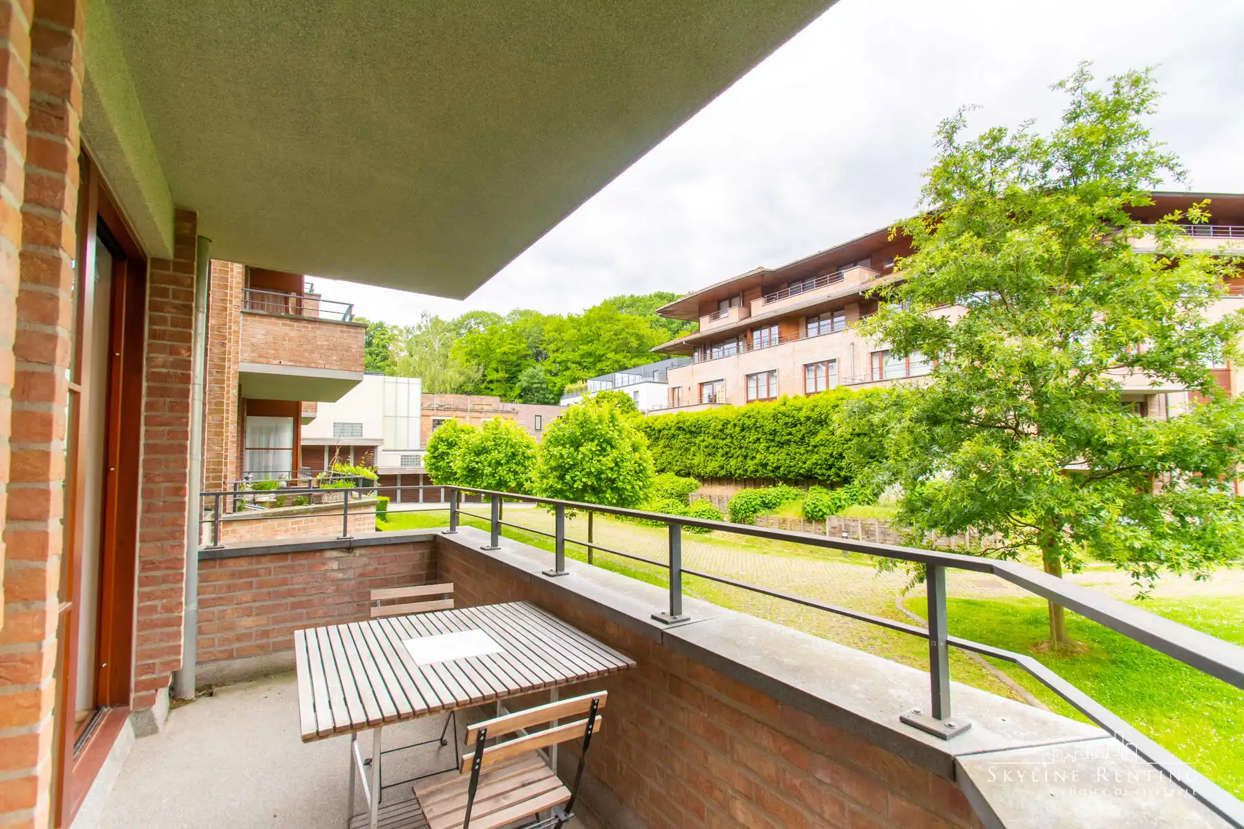 Gemeubileerd app. - 2 kamers + Terras (Val Duchesse)  foto 3