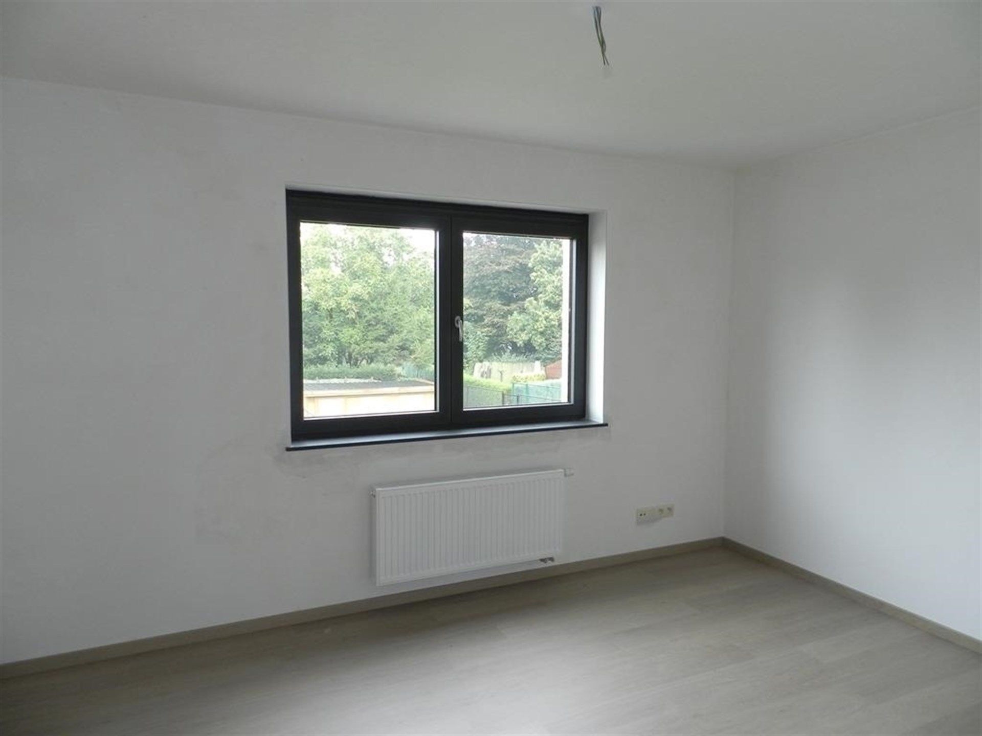 Mooi en prima gelegen ruime woning met tuin. foto 10