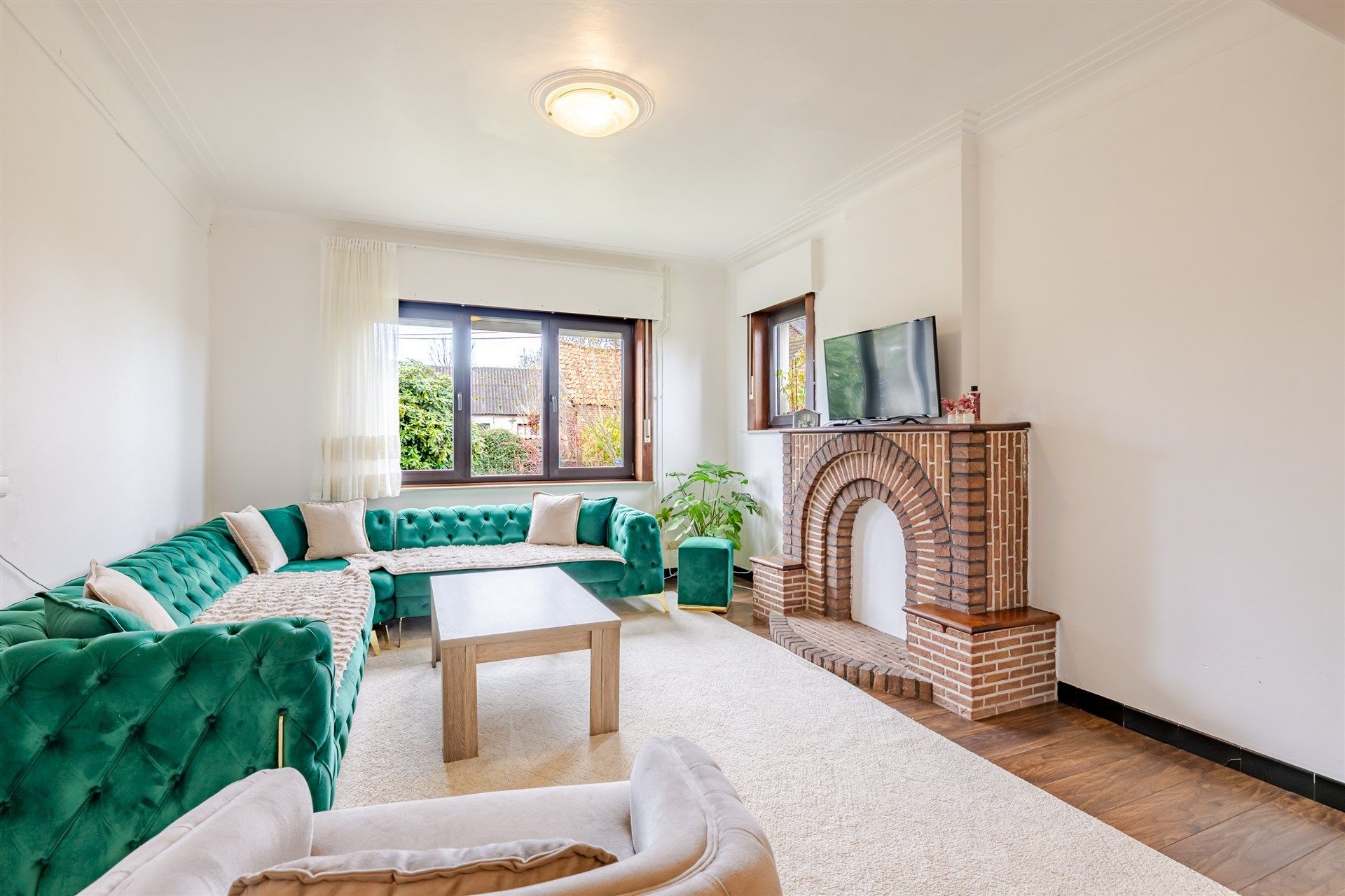 Charmante open bebouwing in een groene en rustige omgeving foto 6