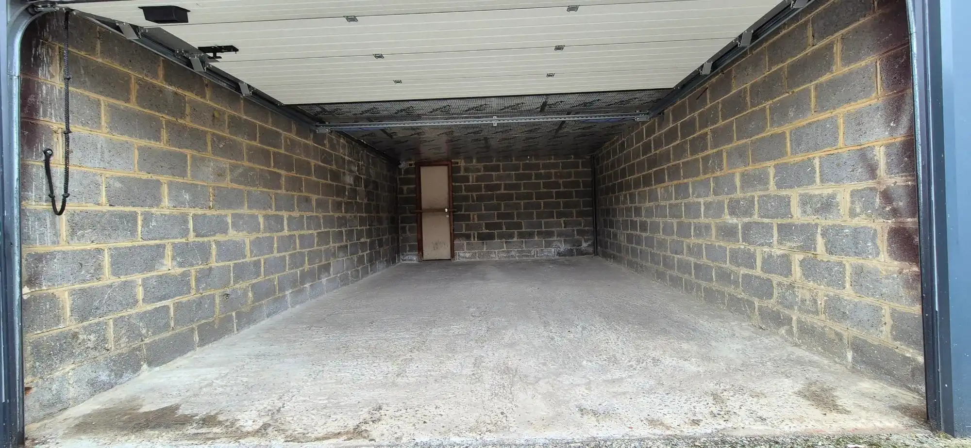 Garage te huur foto 3