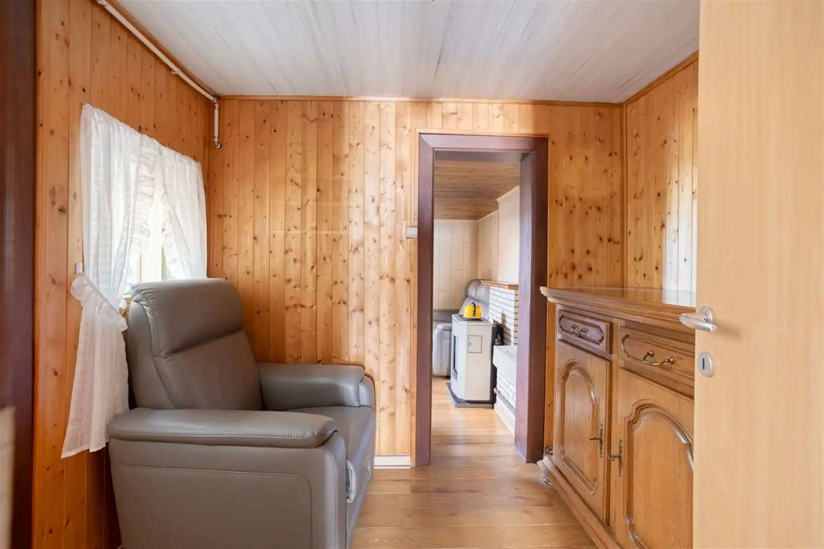 te renoveren woning met tuin foto 10