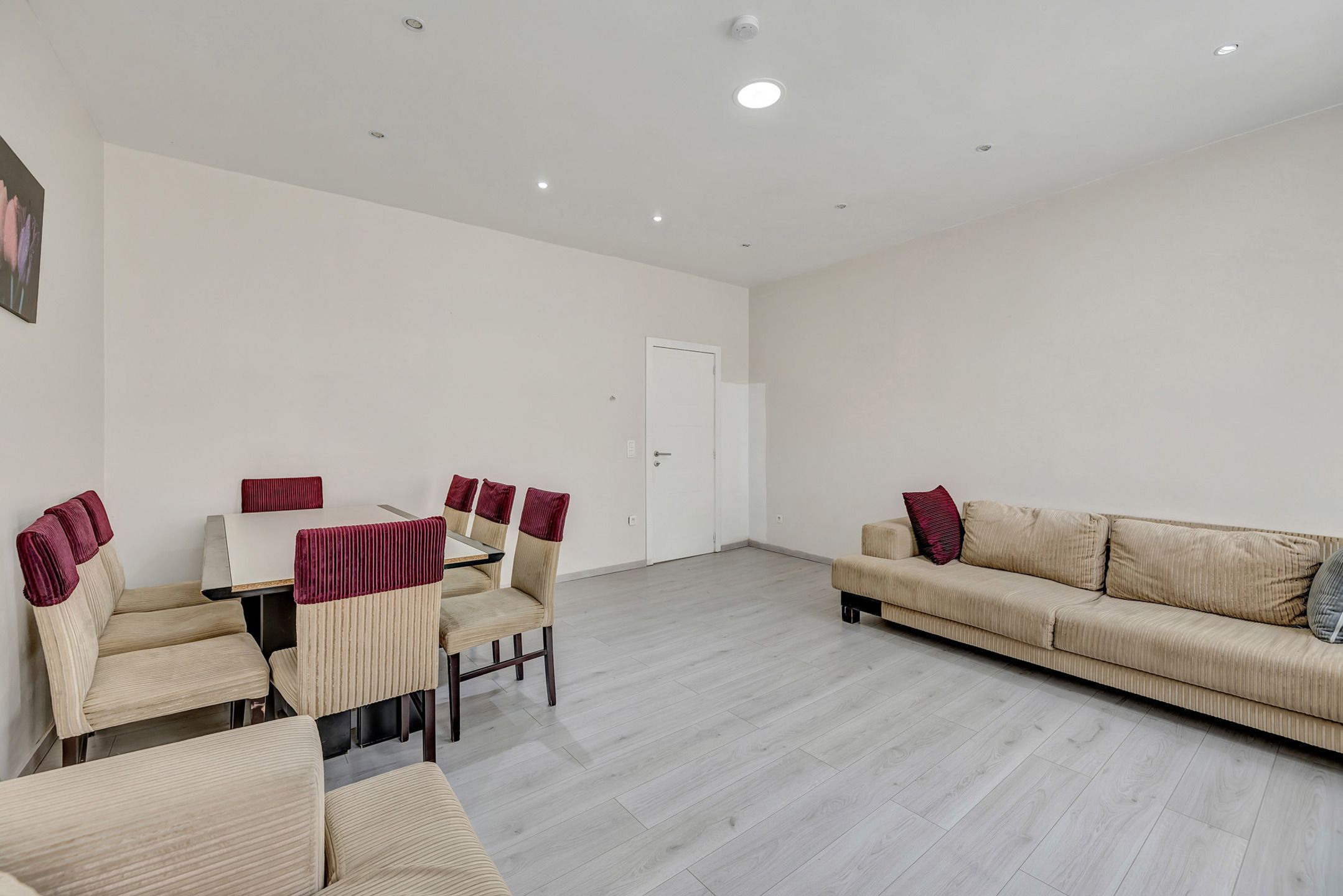 Instapklare handelsruimte met ruim triplex appartement  foto 4