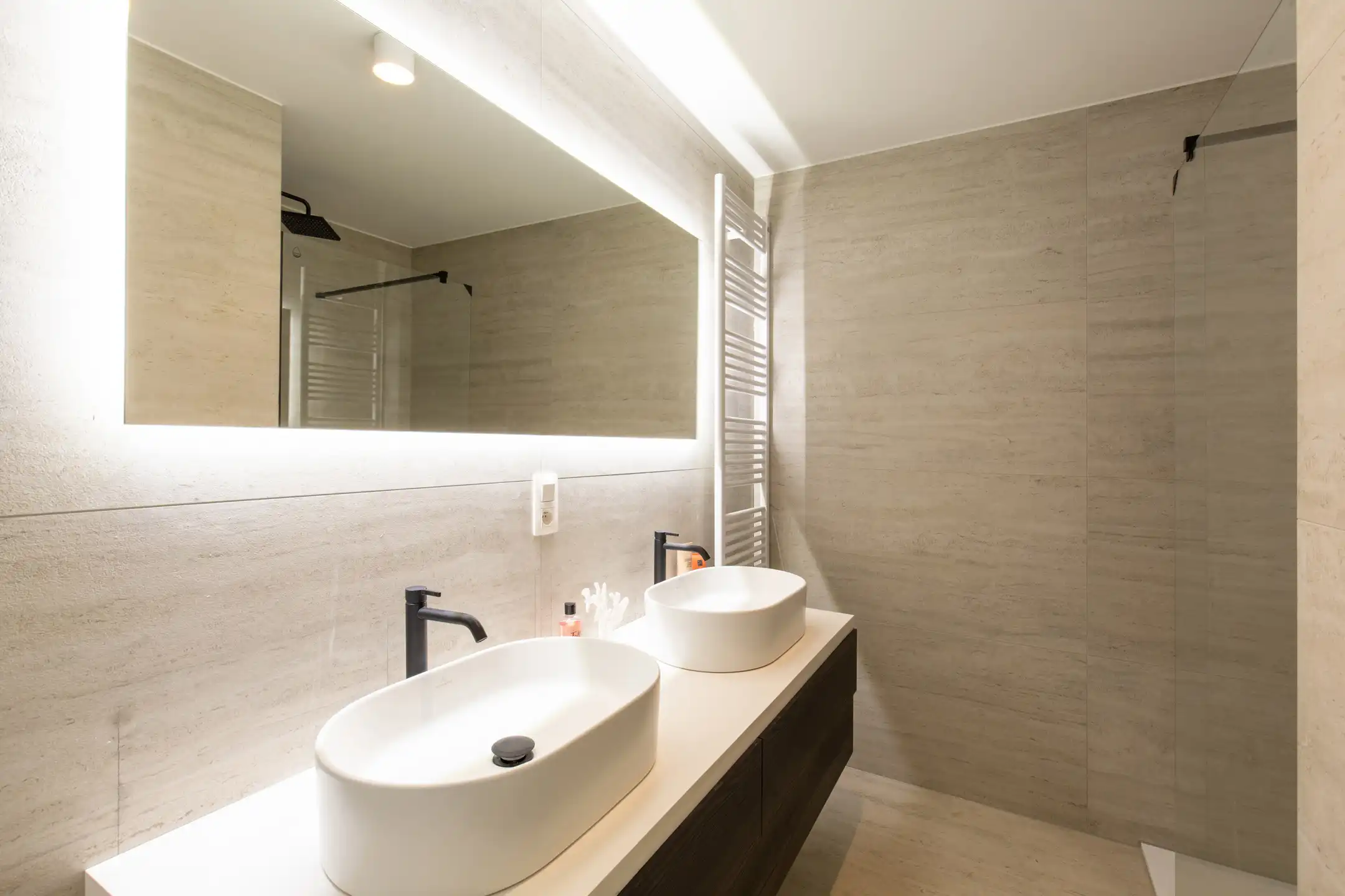 Regency Garden: nieuwe stadswoning met tuin foto 16