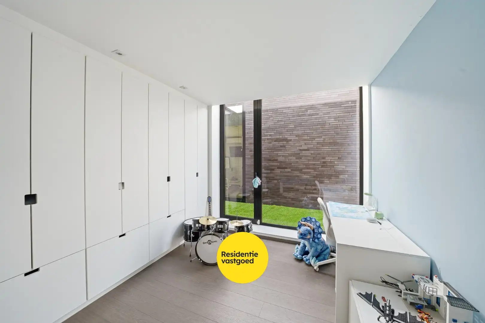 Ruime lichtrijke nieuwbouwvilla in centrum Oudenburg foto 19