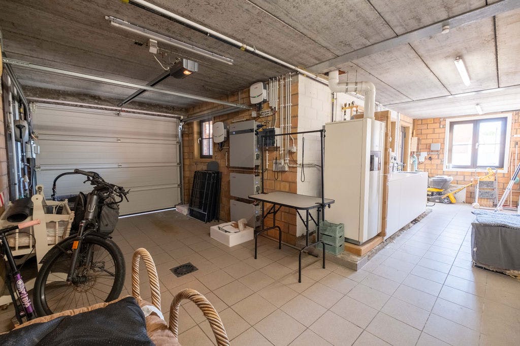 Mooi afgewerkte woning op rustige ligging te koop in Zulte foto 28