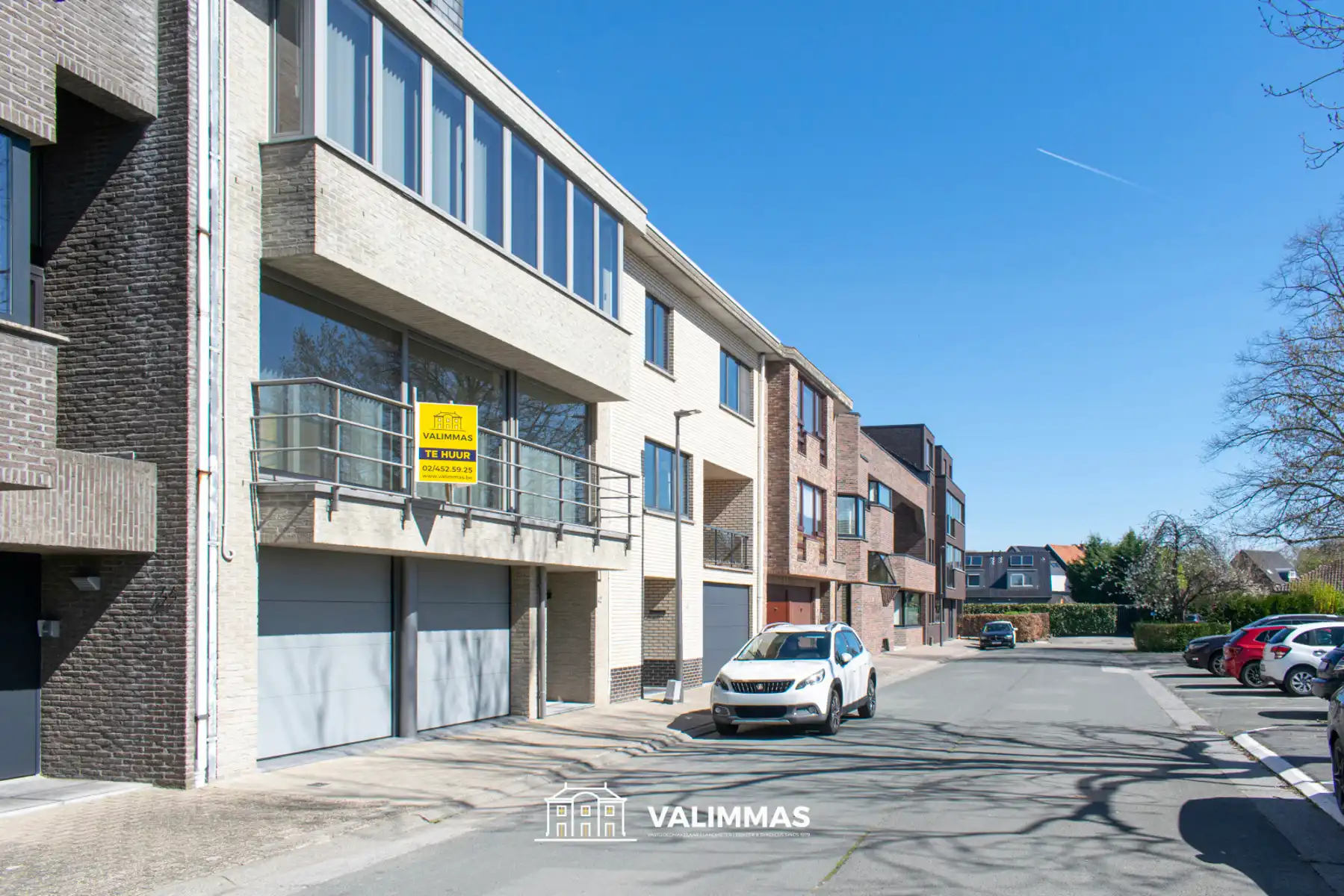 Zeer verzorgd en instapklaar appartement met ruim terras... foto {{pictureIndex}}