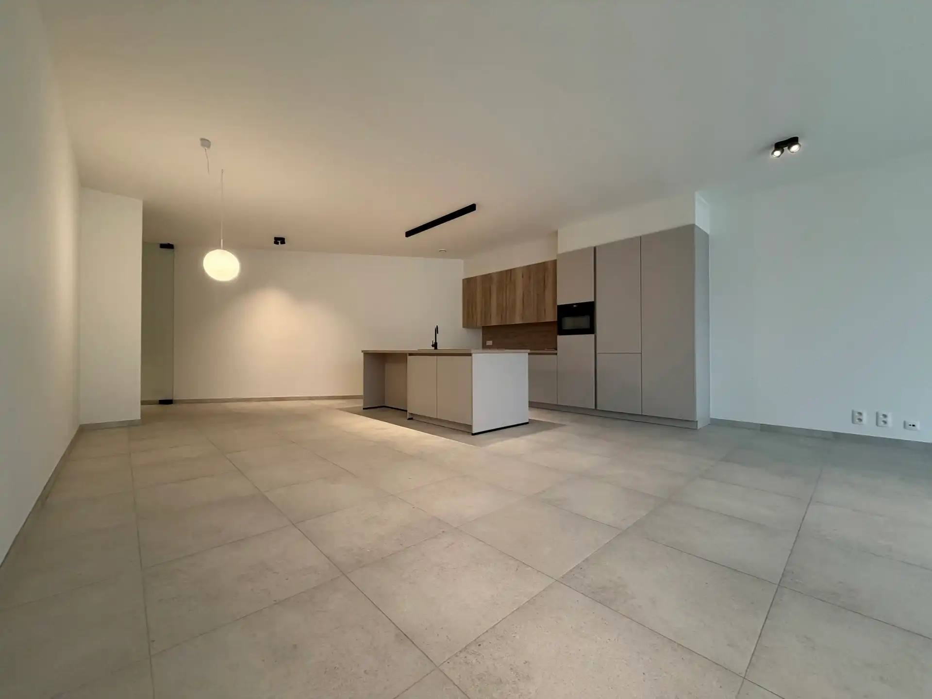 Gelijkvloers BEN-appartement met 3 slaapkamers en parking foto 10