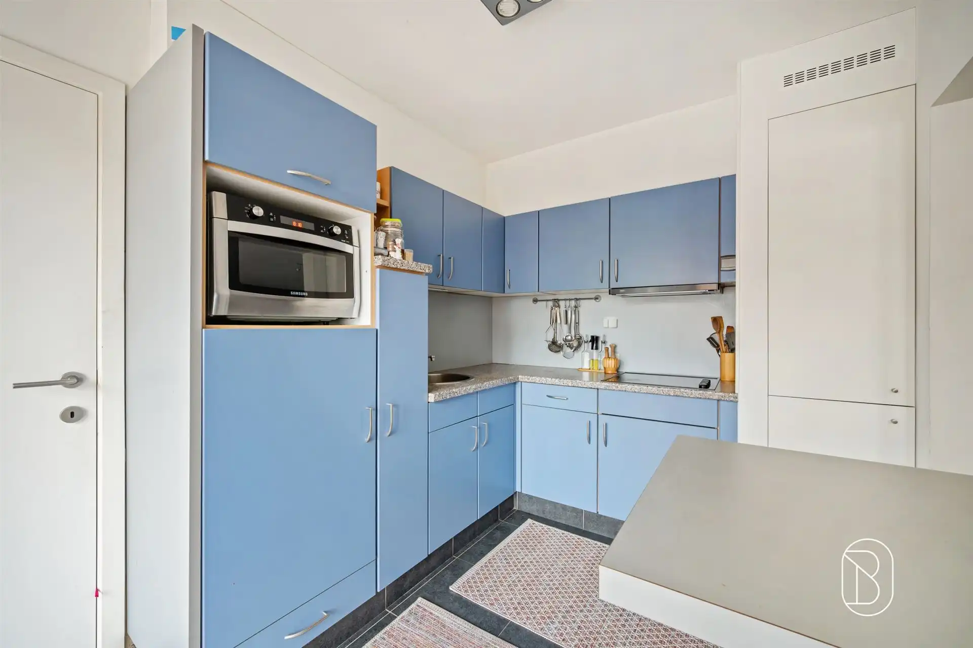 Ruim appartement met 3 slpk en 2 terrassen in Roeselare foto 7