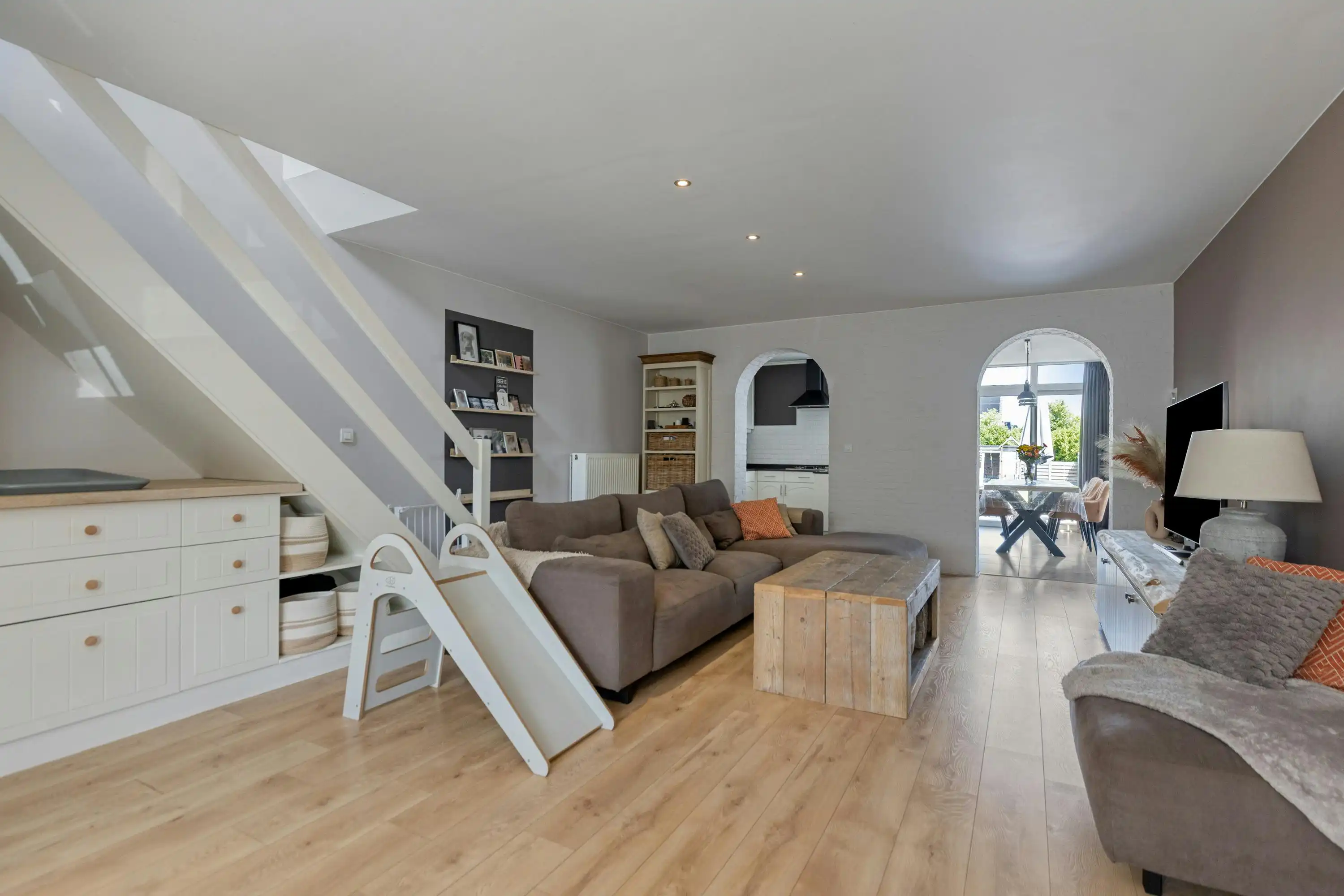 Gerenoveerde woning in centrum Essen te koop foto 6