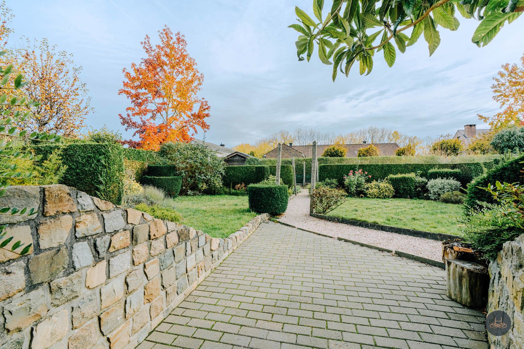 Ruime gezinswoning met garage en tuin op toplocatie foto 24