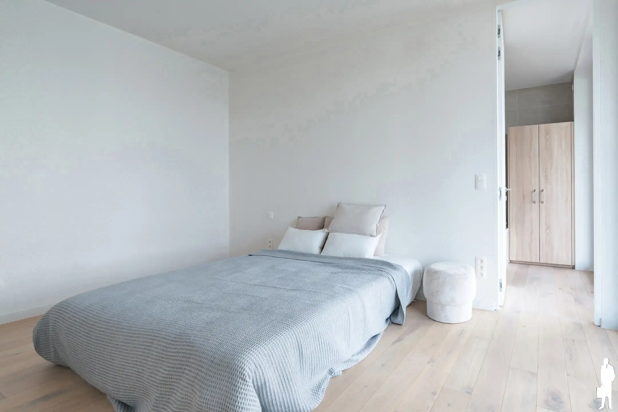 Prachtig nieuwbouwappartement onder registratierechten foto 24