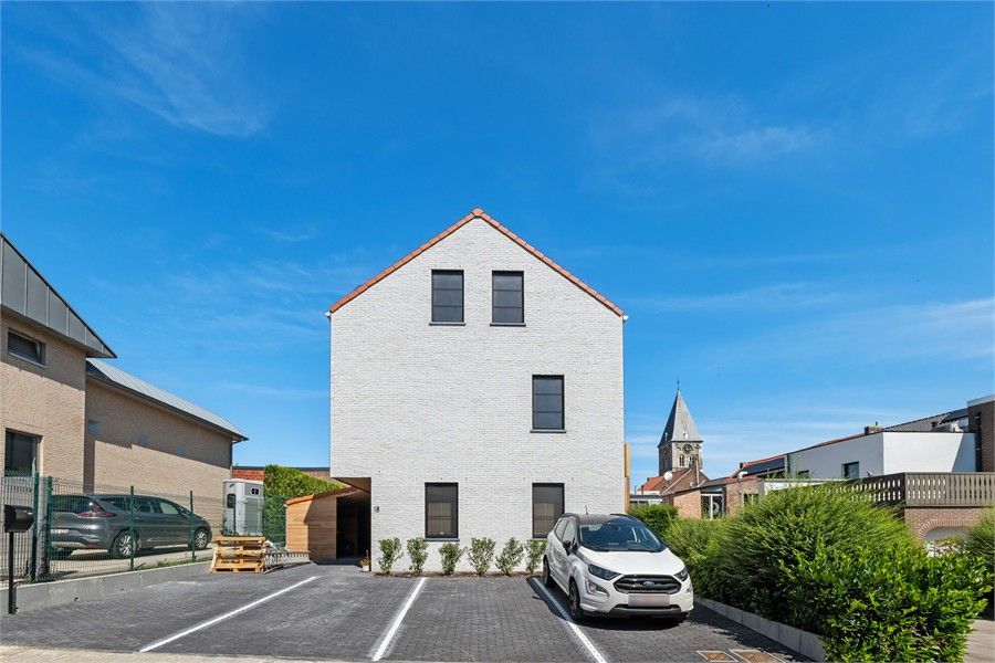 3 SLK APPARTEMENT MET RUIME TUIN EN PARKEERPLAATS IN HET CENTRUM VAN LANDEN - mogelijk aankoop 6% BTW foto {{pictureIndex}}