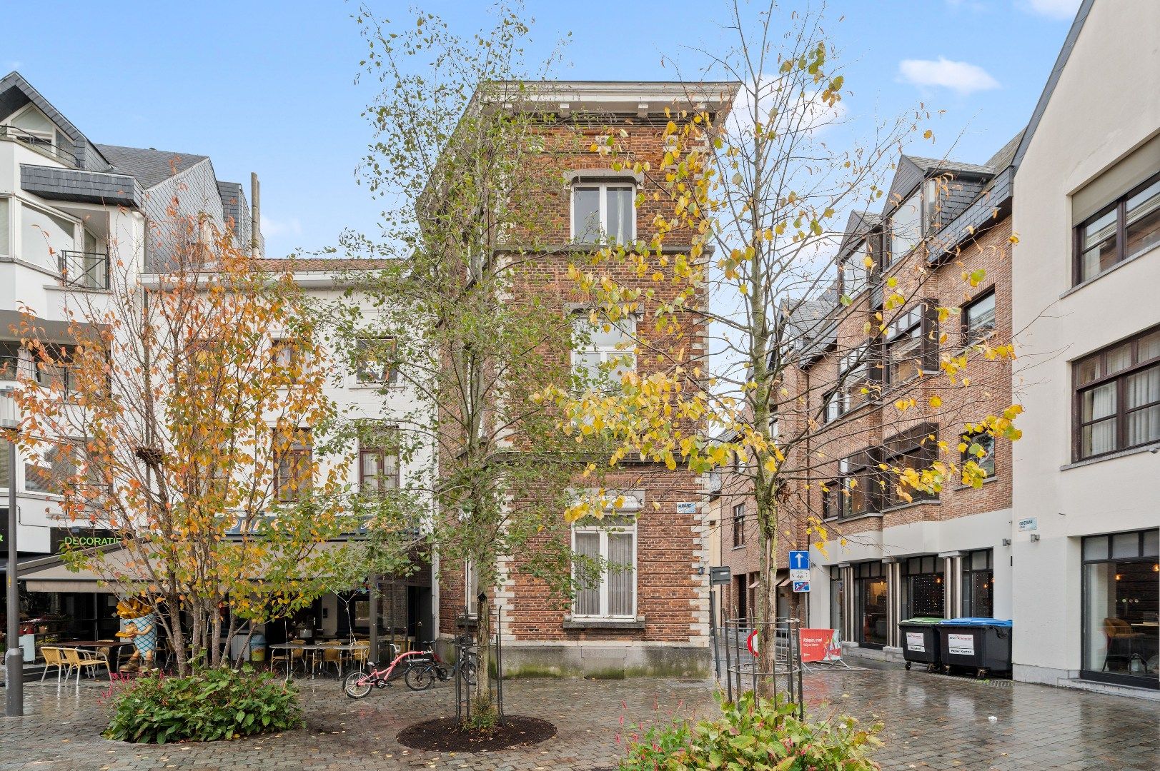 Historisch herenhuis/pastorie met uitzicht op de Grote Markt foto 2