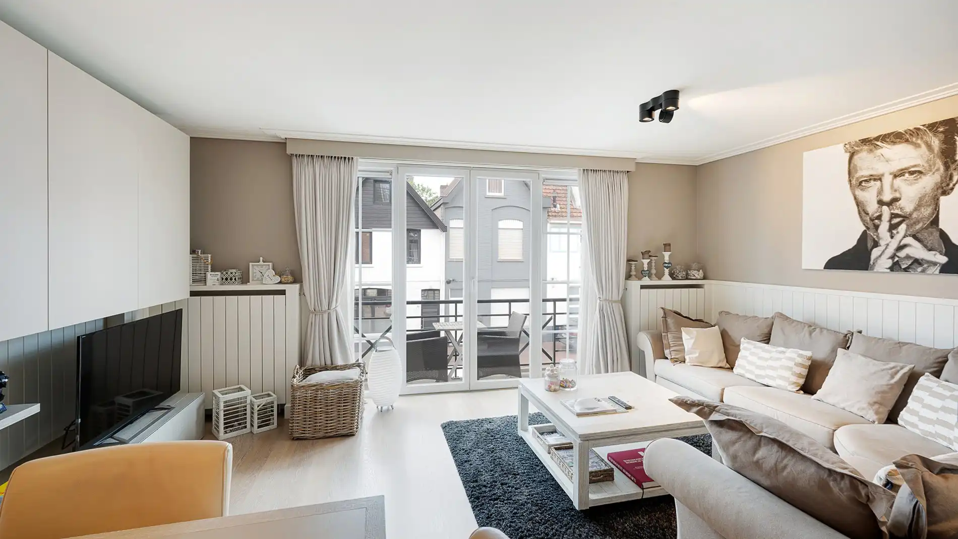 Appartement met 2 slpks. te koop in centrum Knokke foto 2